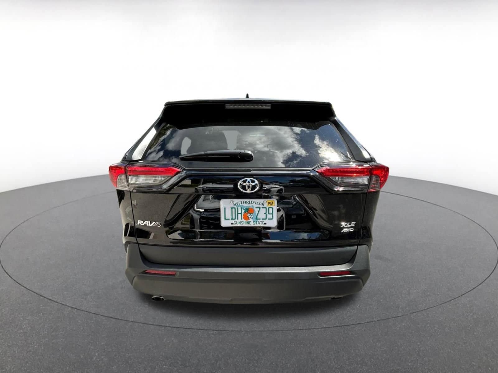 Thumbnail: 2025 Toyota RAV4 - 6