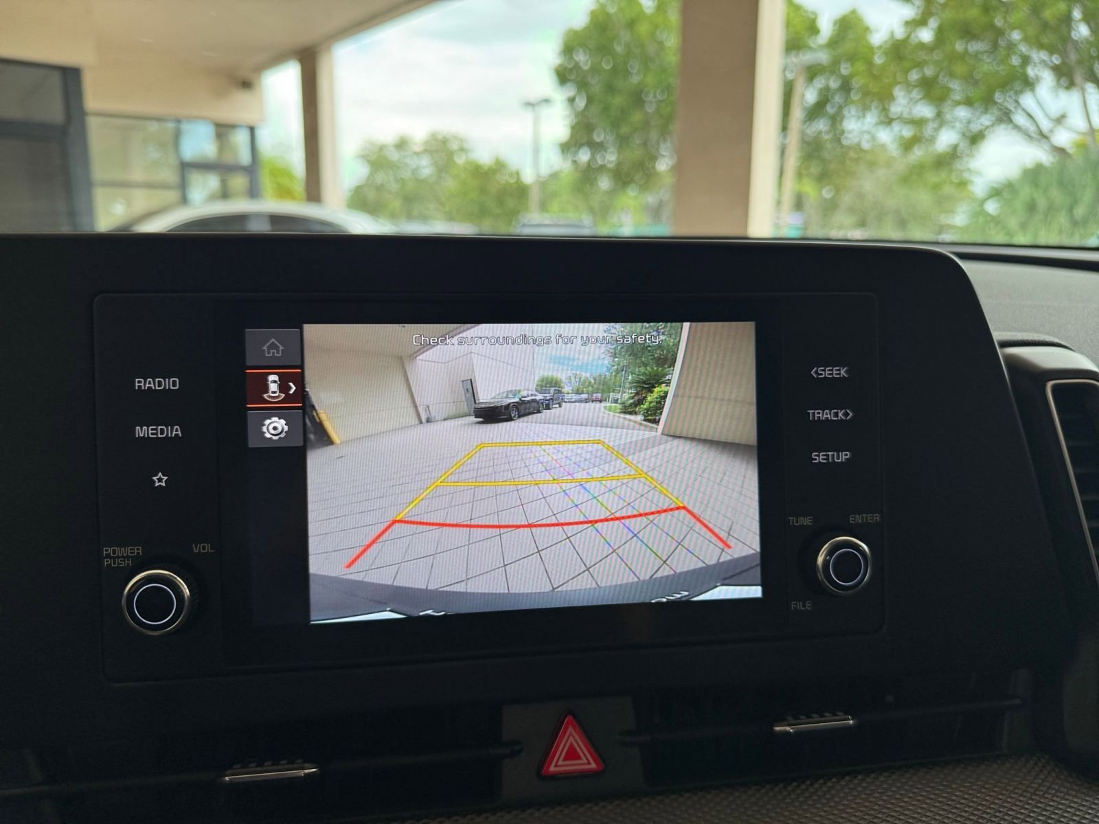 Thumbnail: 2025 Kia Sportage - 17