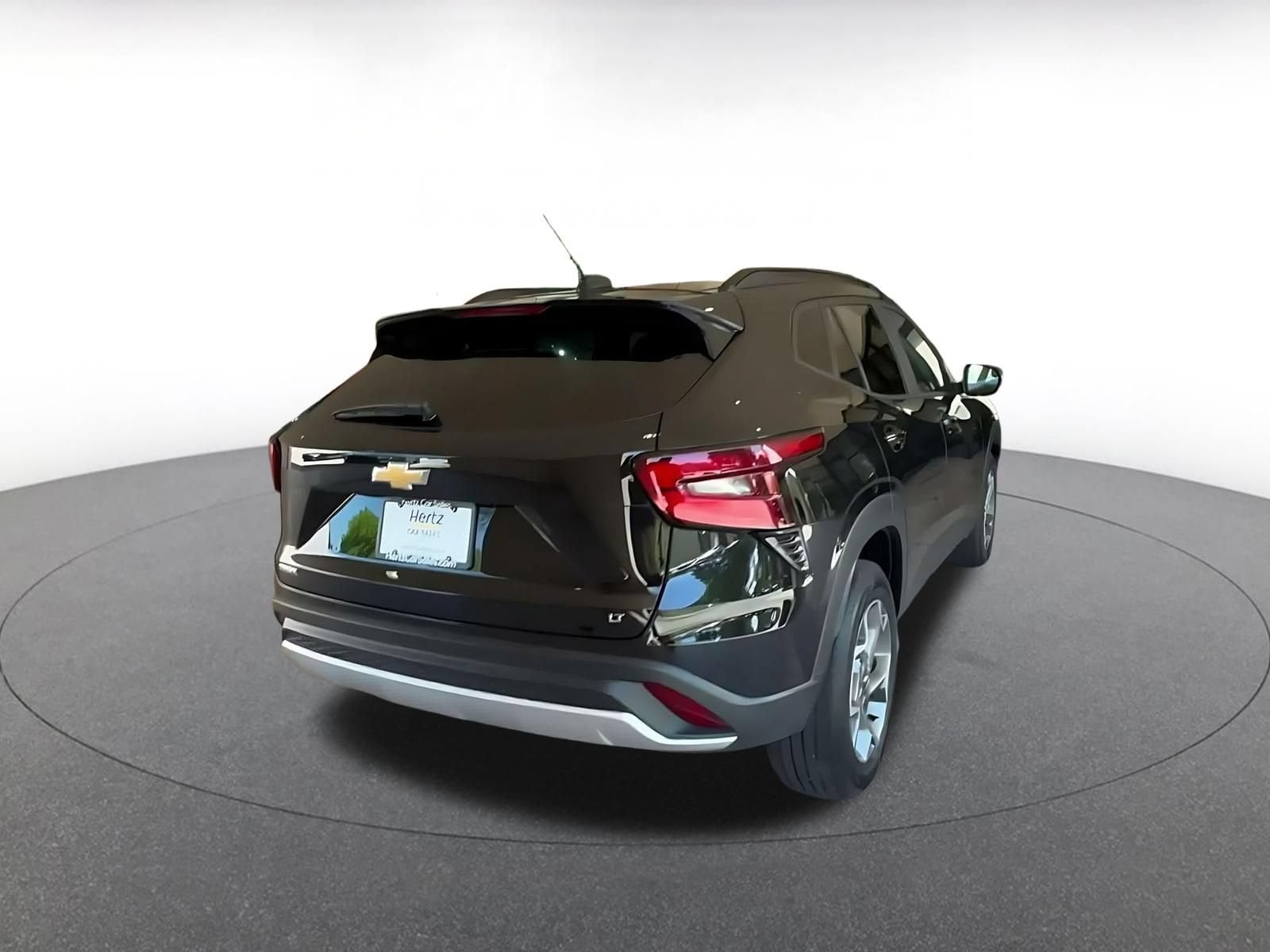Thumbnail: 2025 Chevrolet Trax - 14