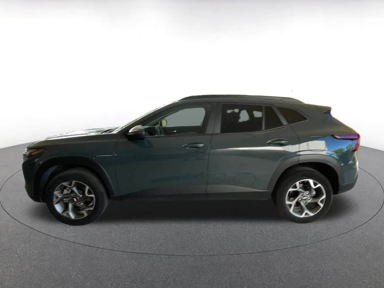 Thumbnail: 2025 Chevrolet Trax - 9