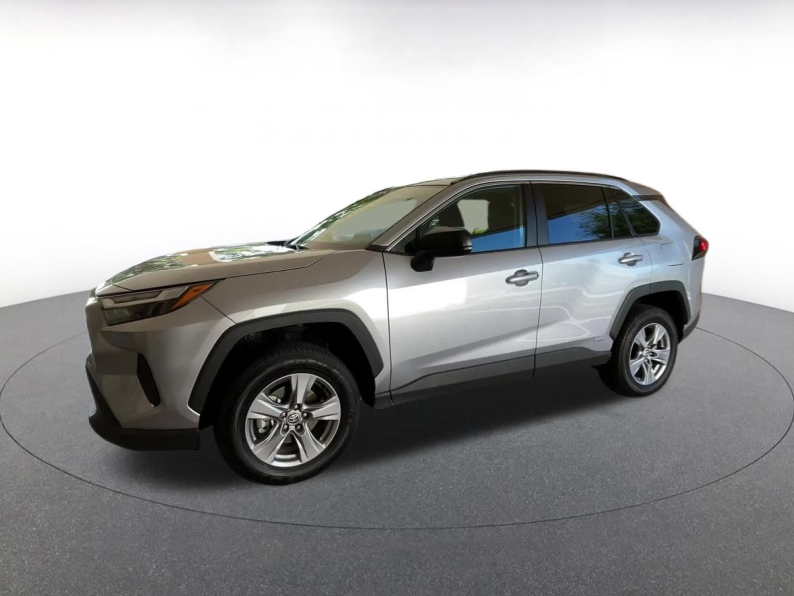 Thumbnail: 2025 Toyota RAV4 - 8