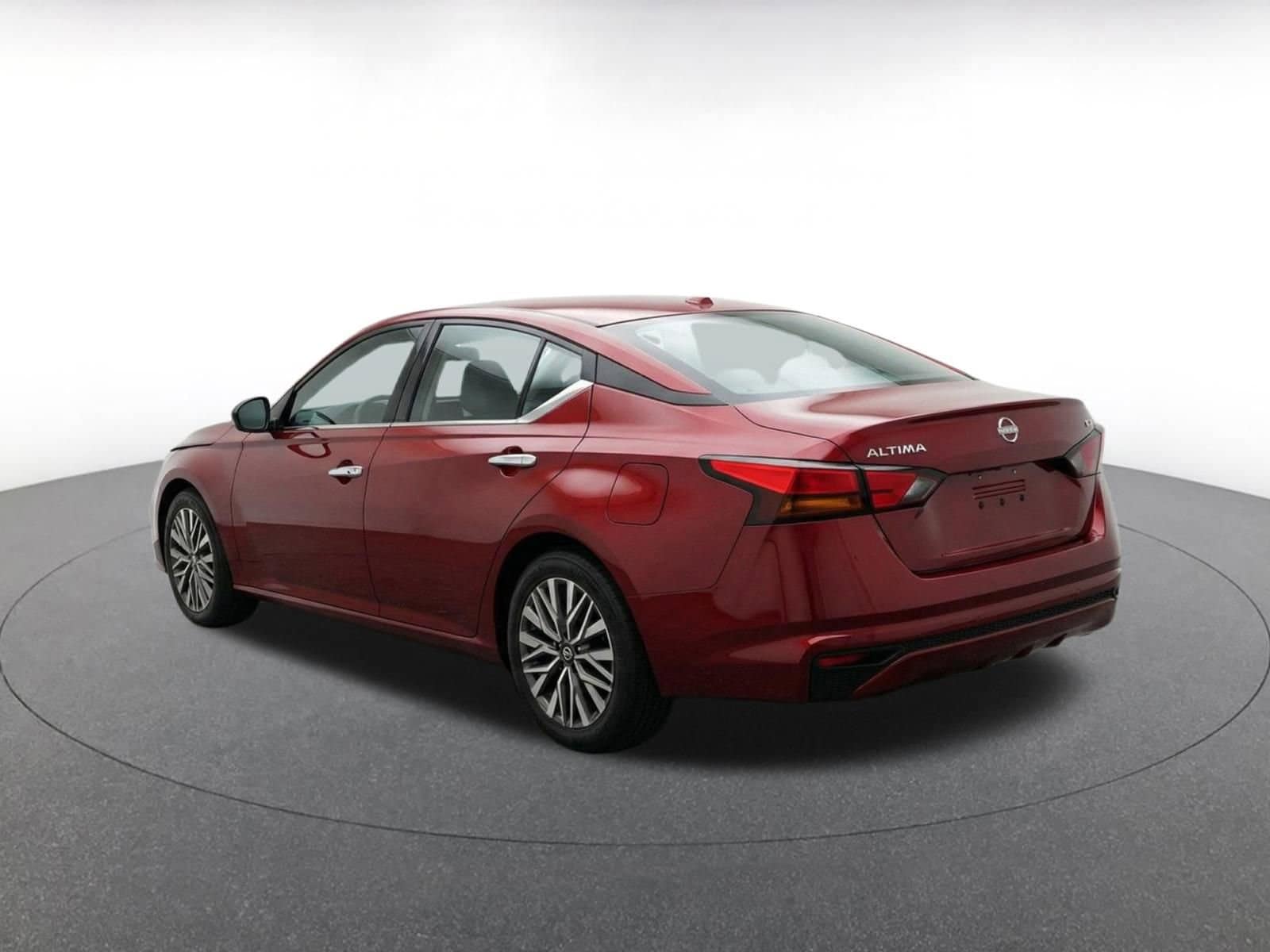 Thumbnail: 2025 Nissan Altima - 7