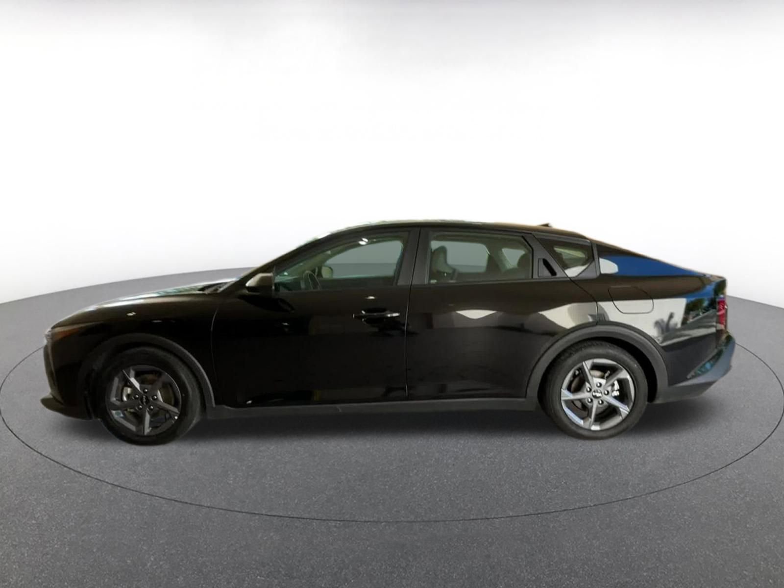 Thumbnail: 2025 Kia K4 - 8