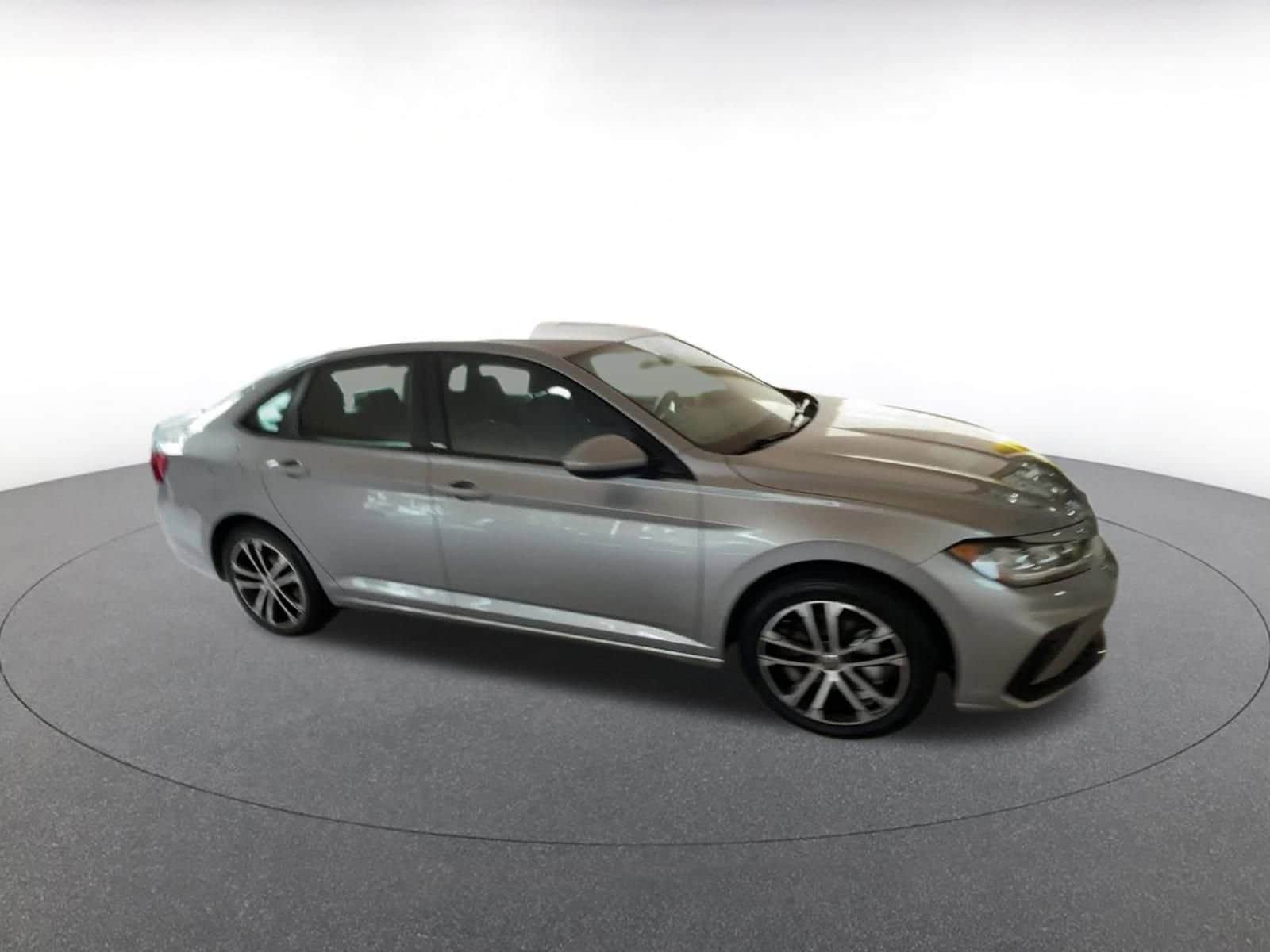 Thumbnail: 2025 Volkswagen Jetta - 2