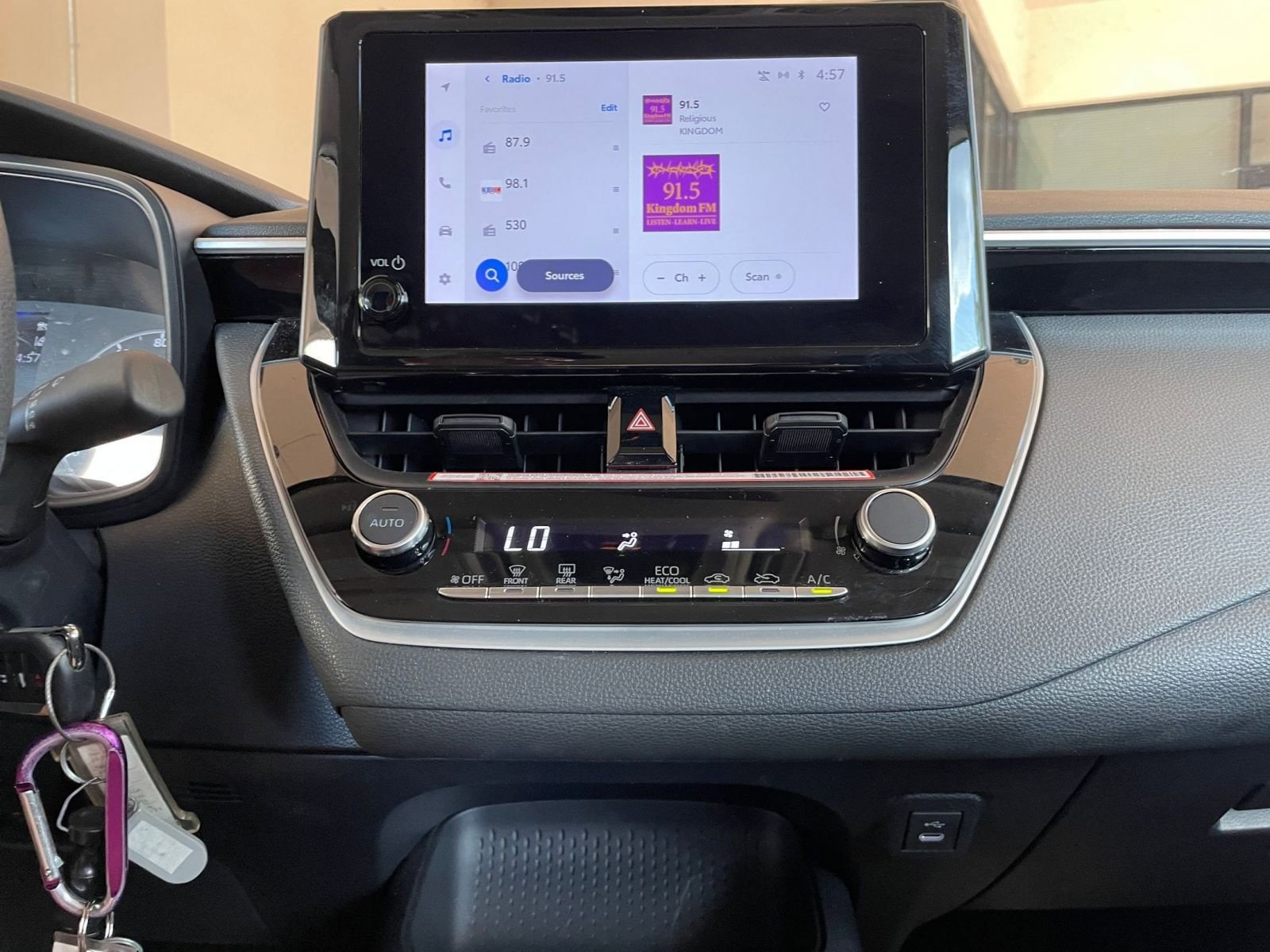 Thumbnail: 2025 Toyota Corolla - 18