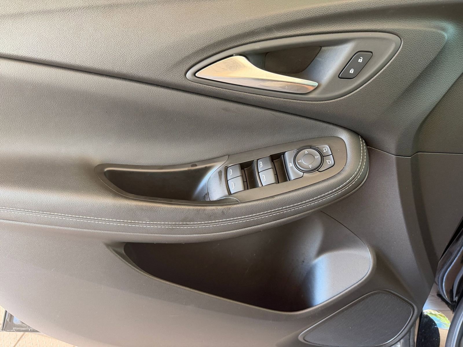 Thumbnail: 2025 Buick Encore GX - 18