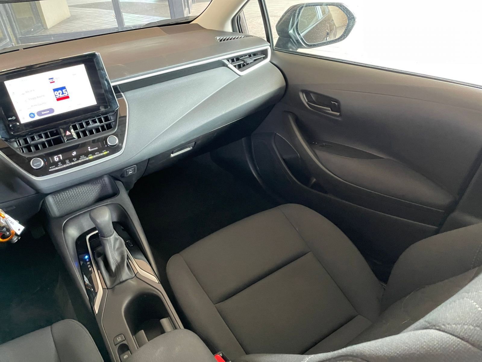 Thumbnail: 2025 Toyota Corolla - 33