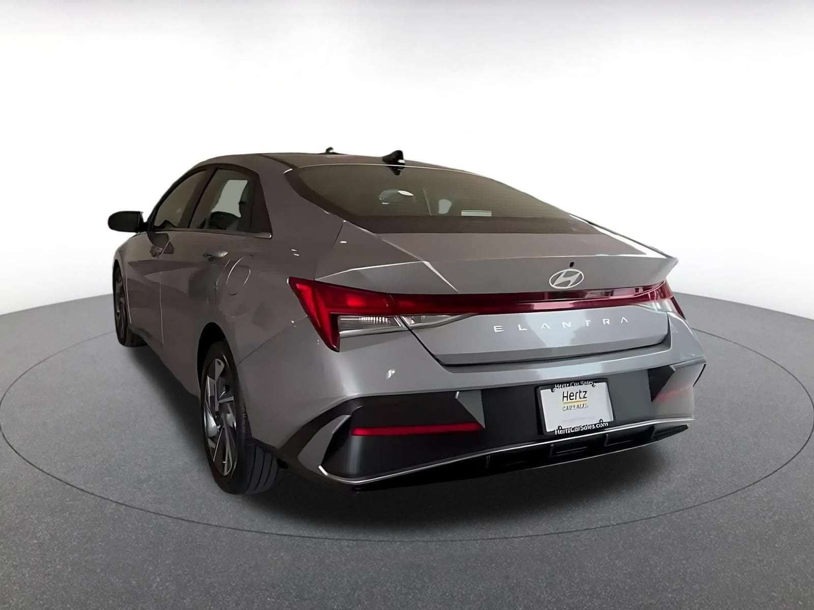 Thumbnail: 2025 Hyundai Elantra - 9