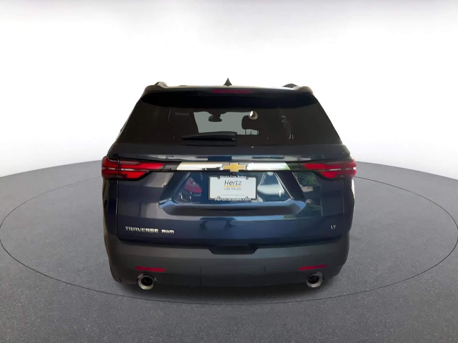 Thumbnail: 2023 Chevrolet Traverse - 10