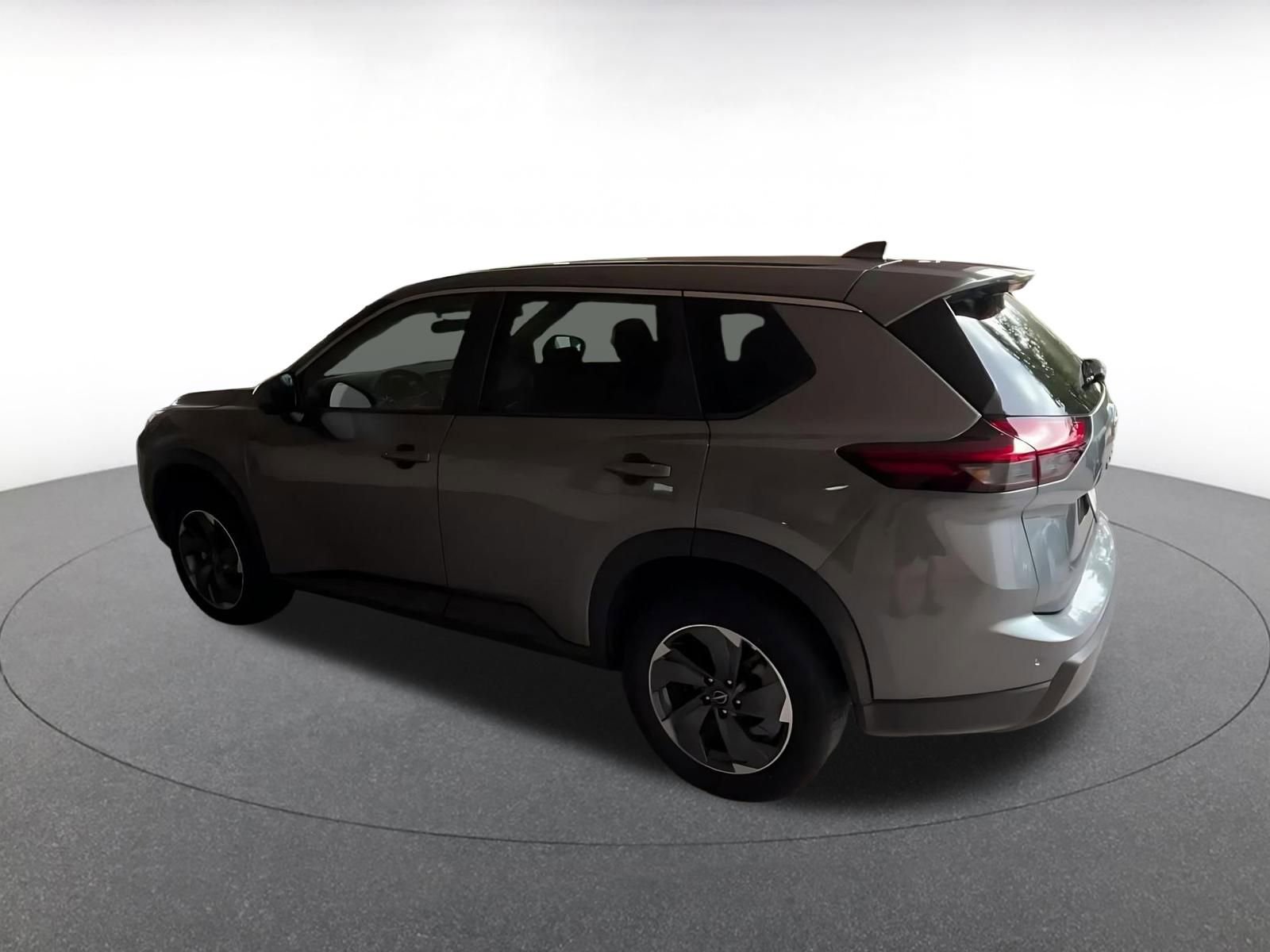 Thumbnail: 2025 Nissan Rogue - 10