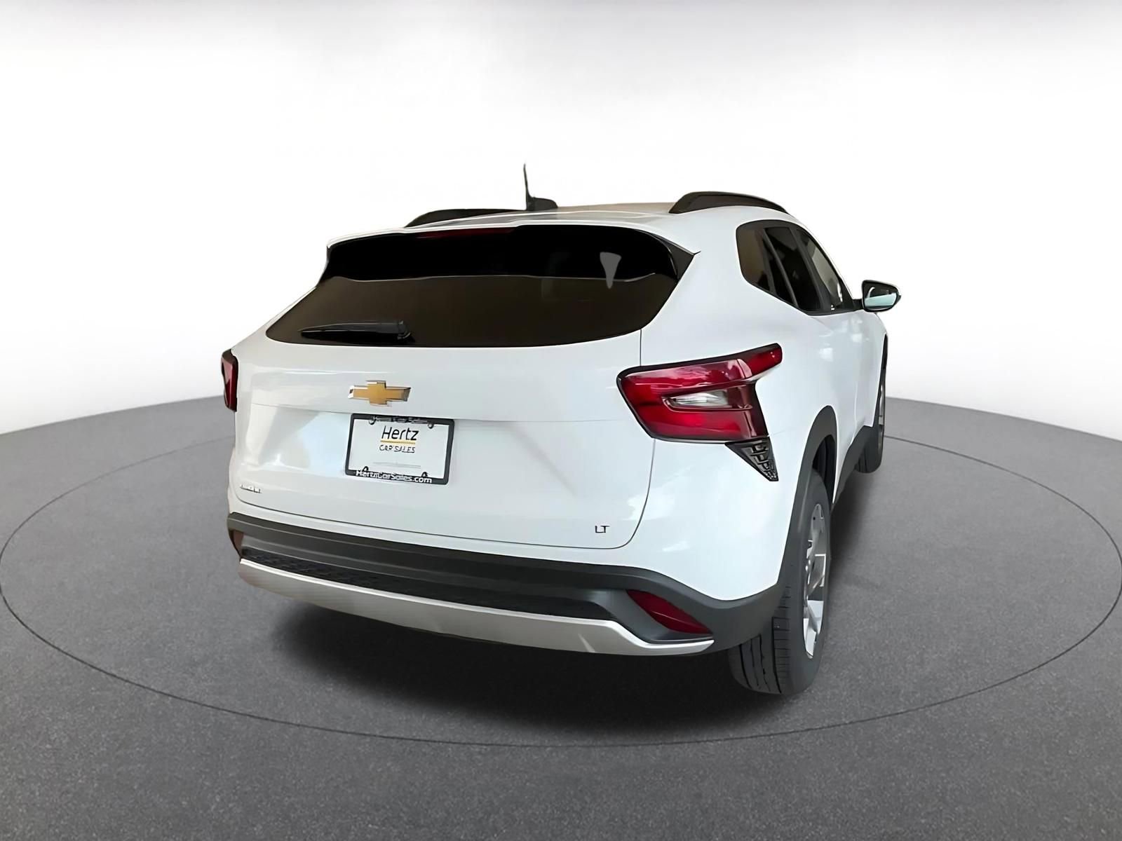 Thumbnail: 2025 Chevrolet Trax - 15