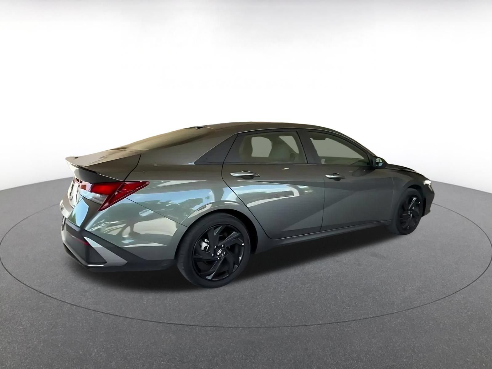 Thumbnail: 2026 Hyundai Elantra - 13