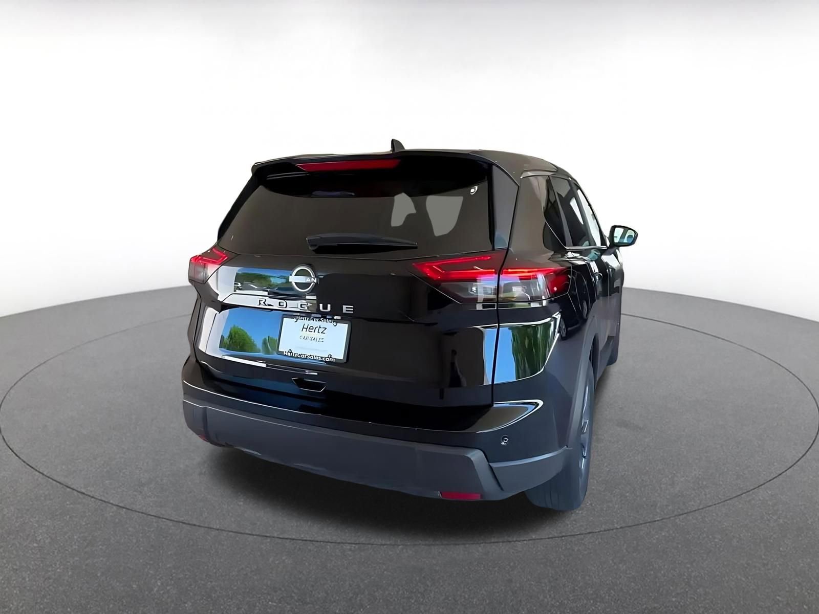 Thumbnail: 2025 Nissan Rogue - 15