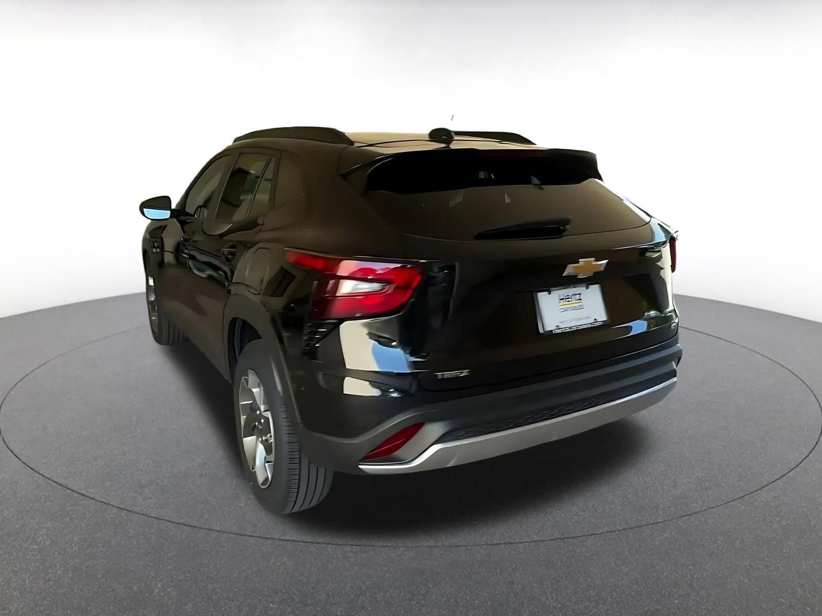 Thumbnail: 2025 Chevrolet Trax - 11