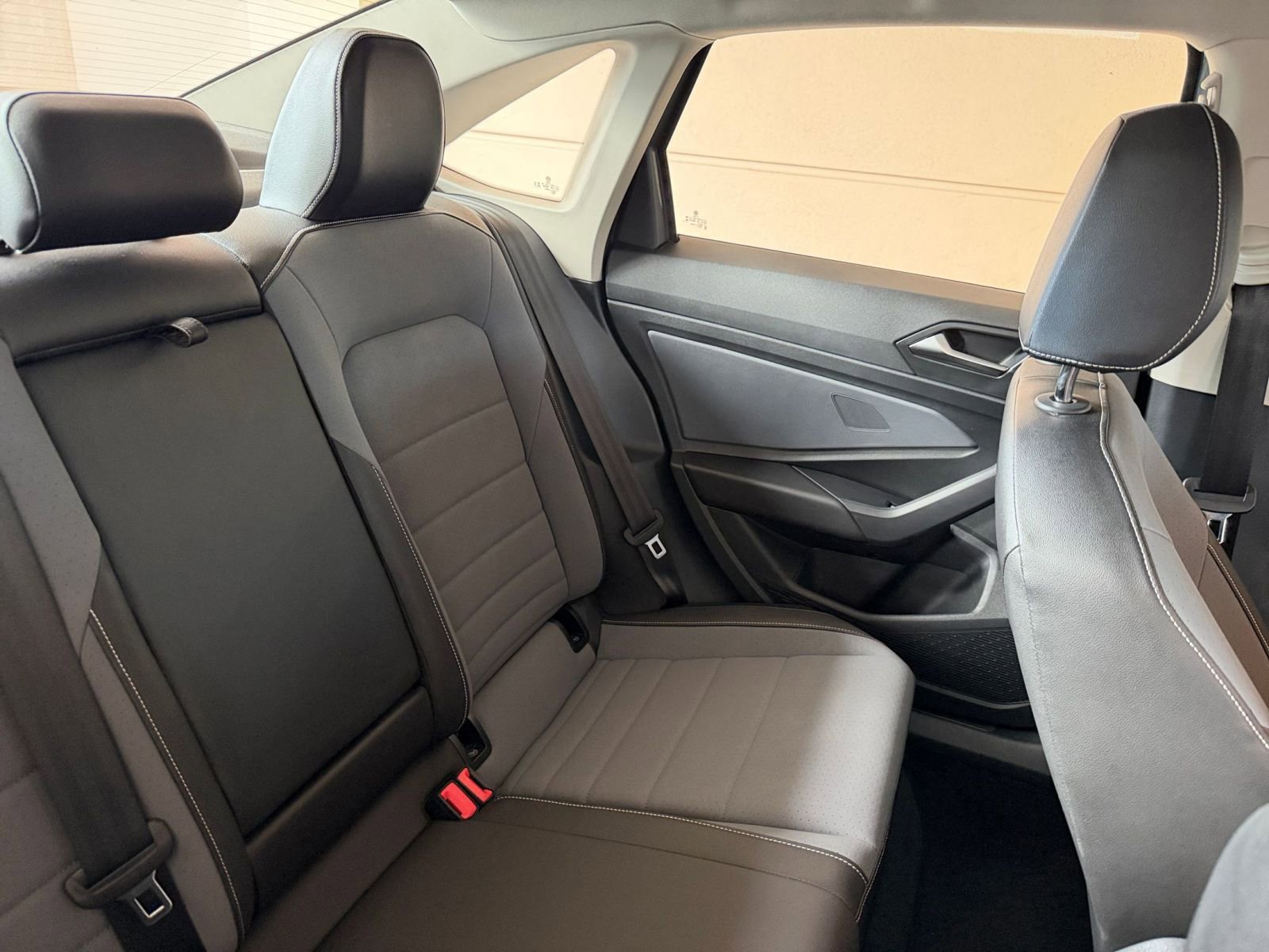 Thumbnail: 2025 Volkswagen Jetta - 31