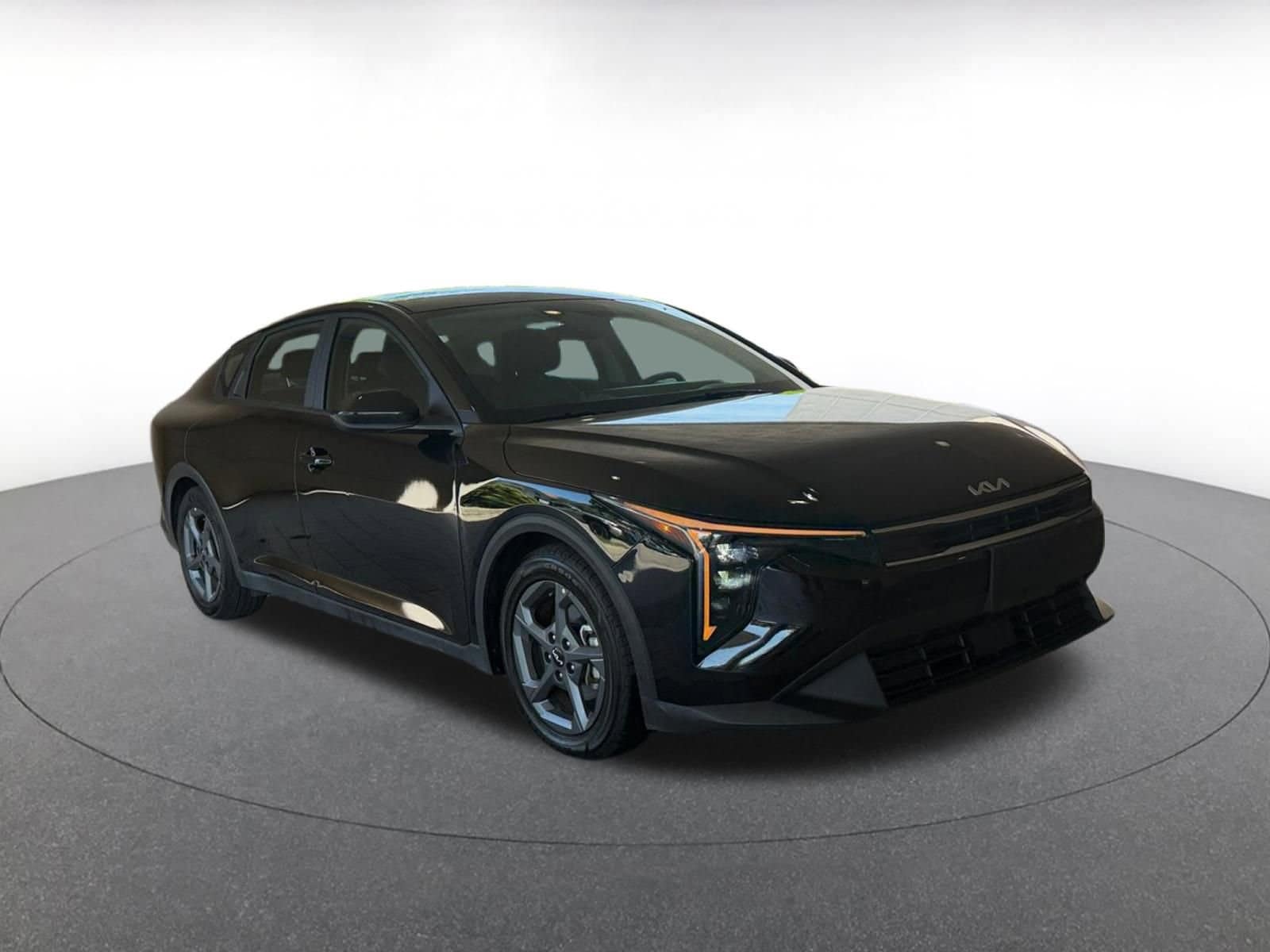 Thumbnail: 2025 Kia K4 - 1