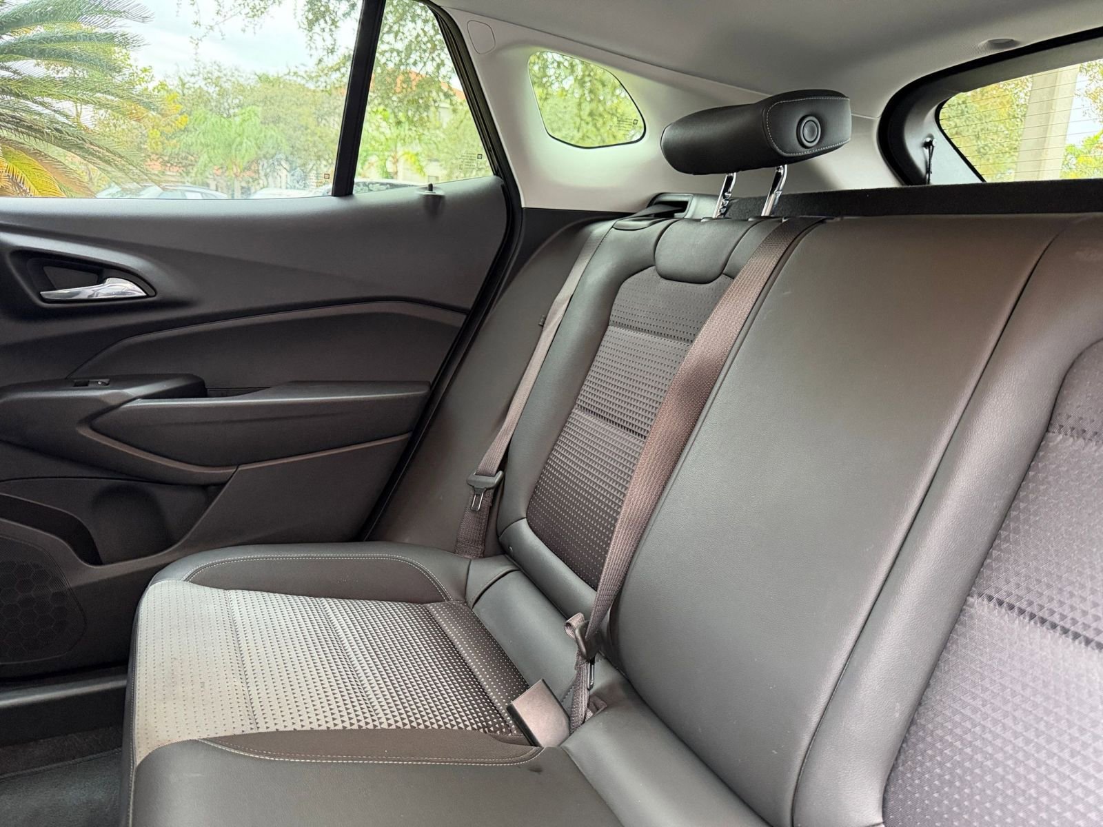 Thumbnail: 2025 Chevrolet Trax - 33