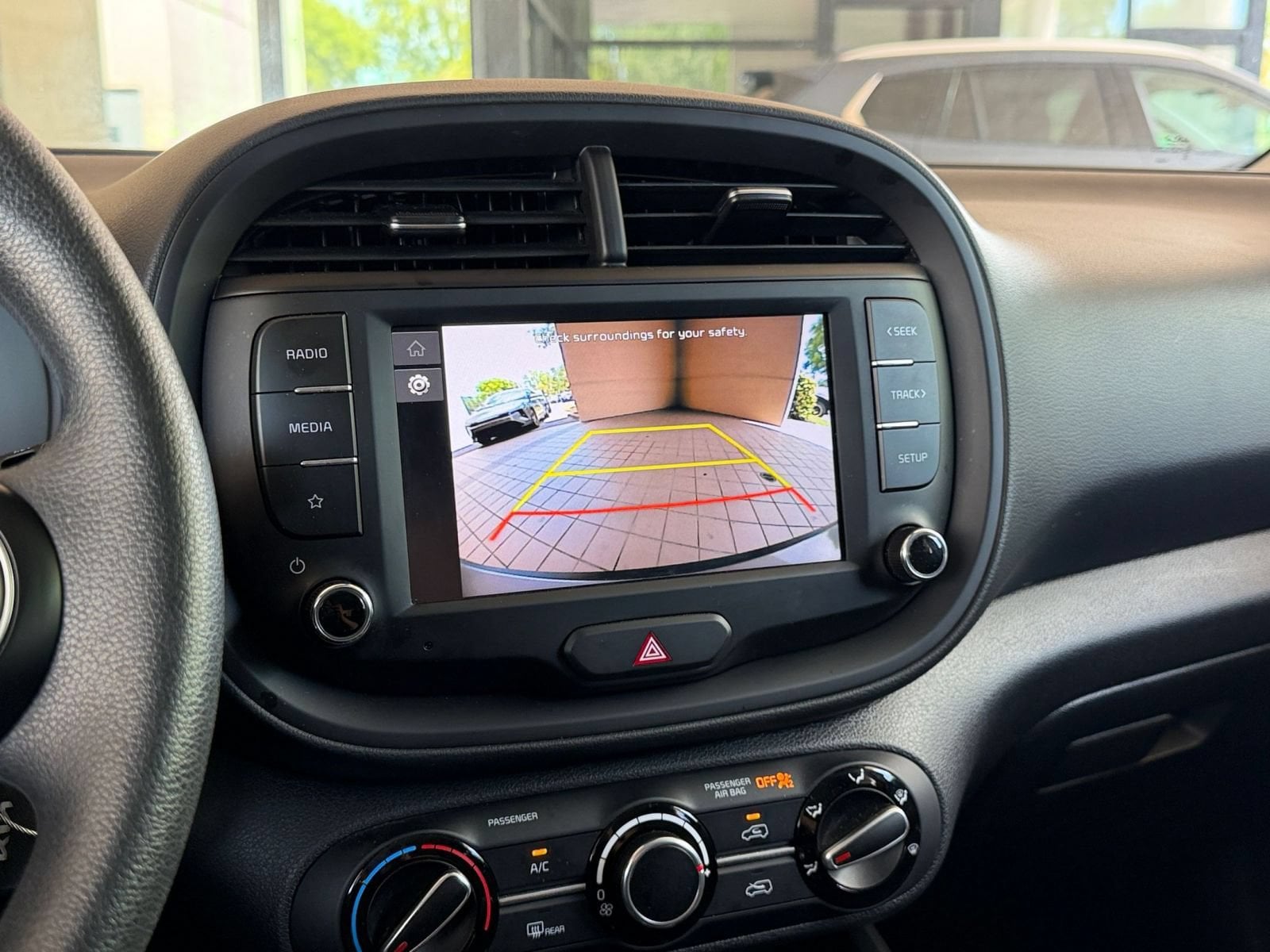 2025 Kia Soul LX - Photo 21