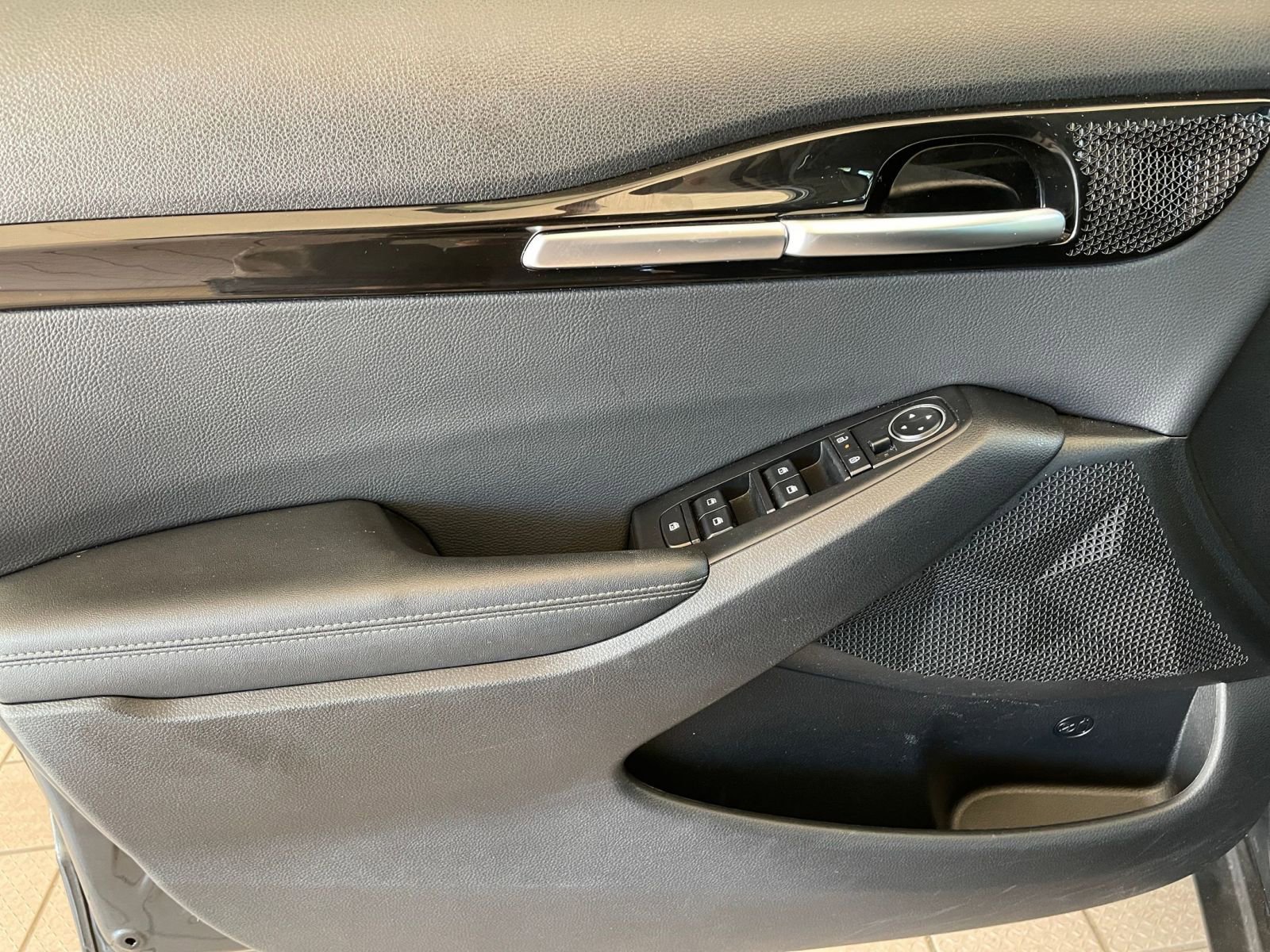 Thumbnail: 2025 Kia Seltos - 18