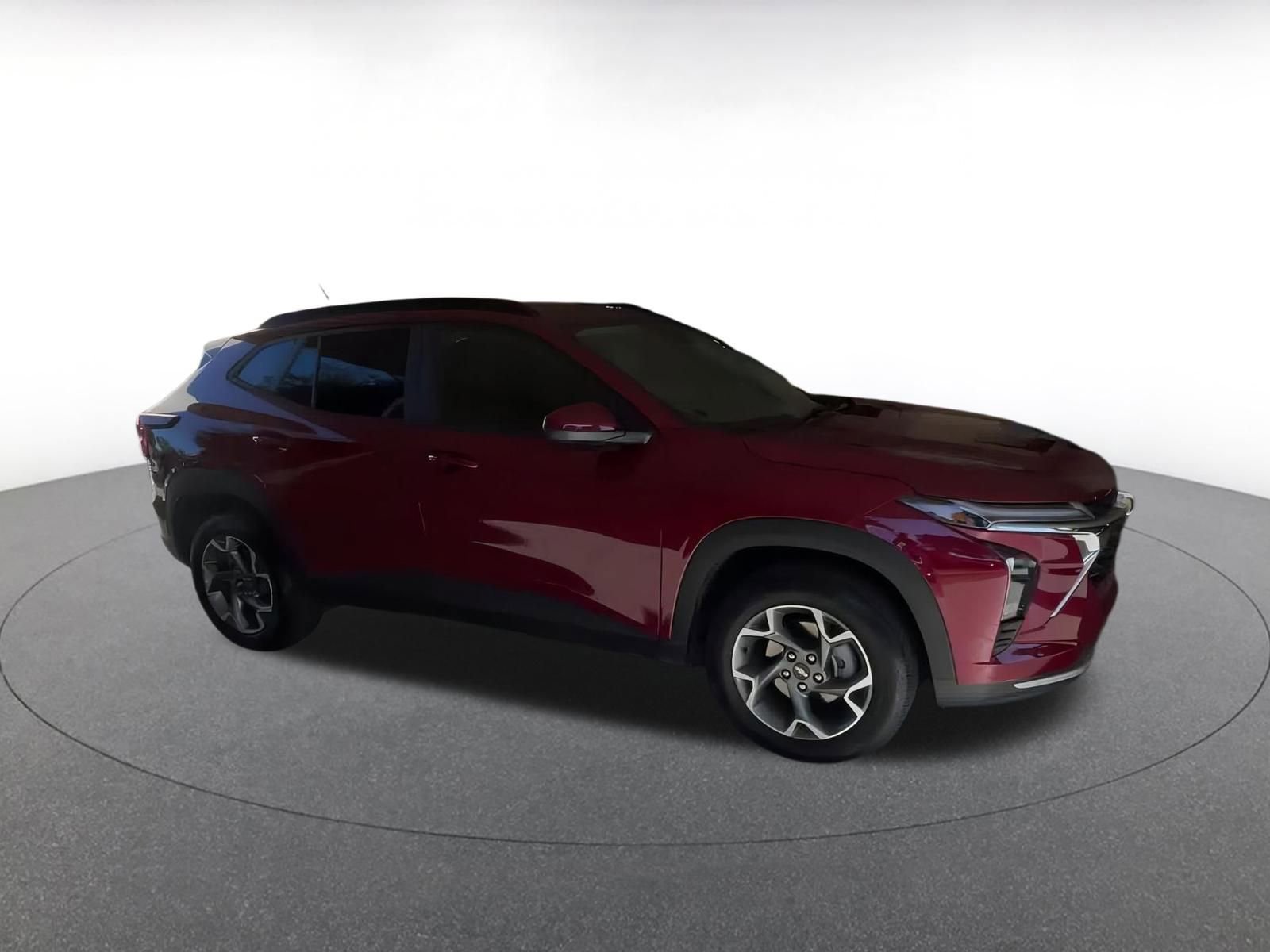 Thumbnail: 2025 Chevrolet Trax - 2