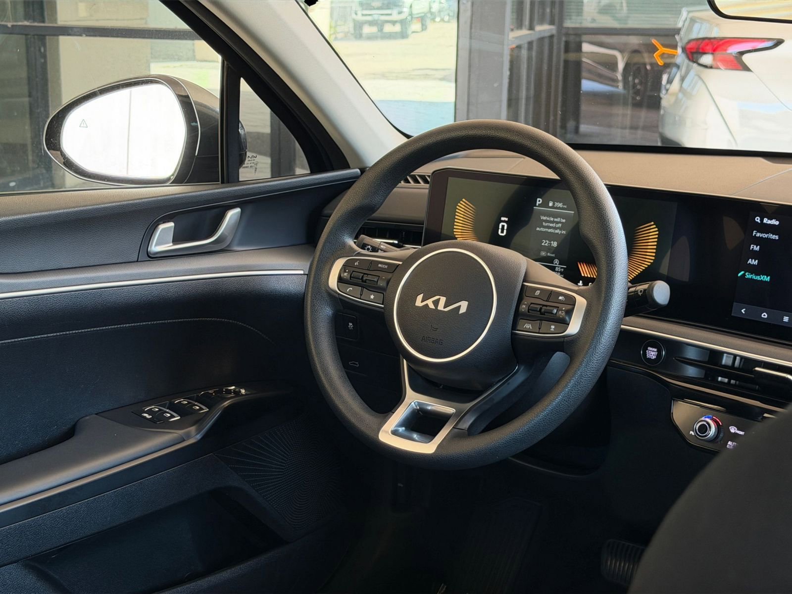 Thumbnail: 2025 Kia K5 - 33