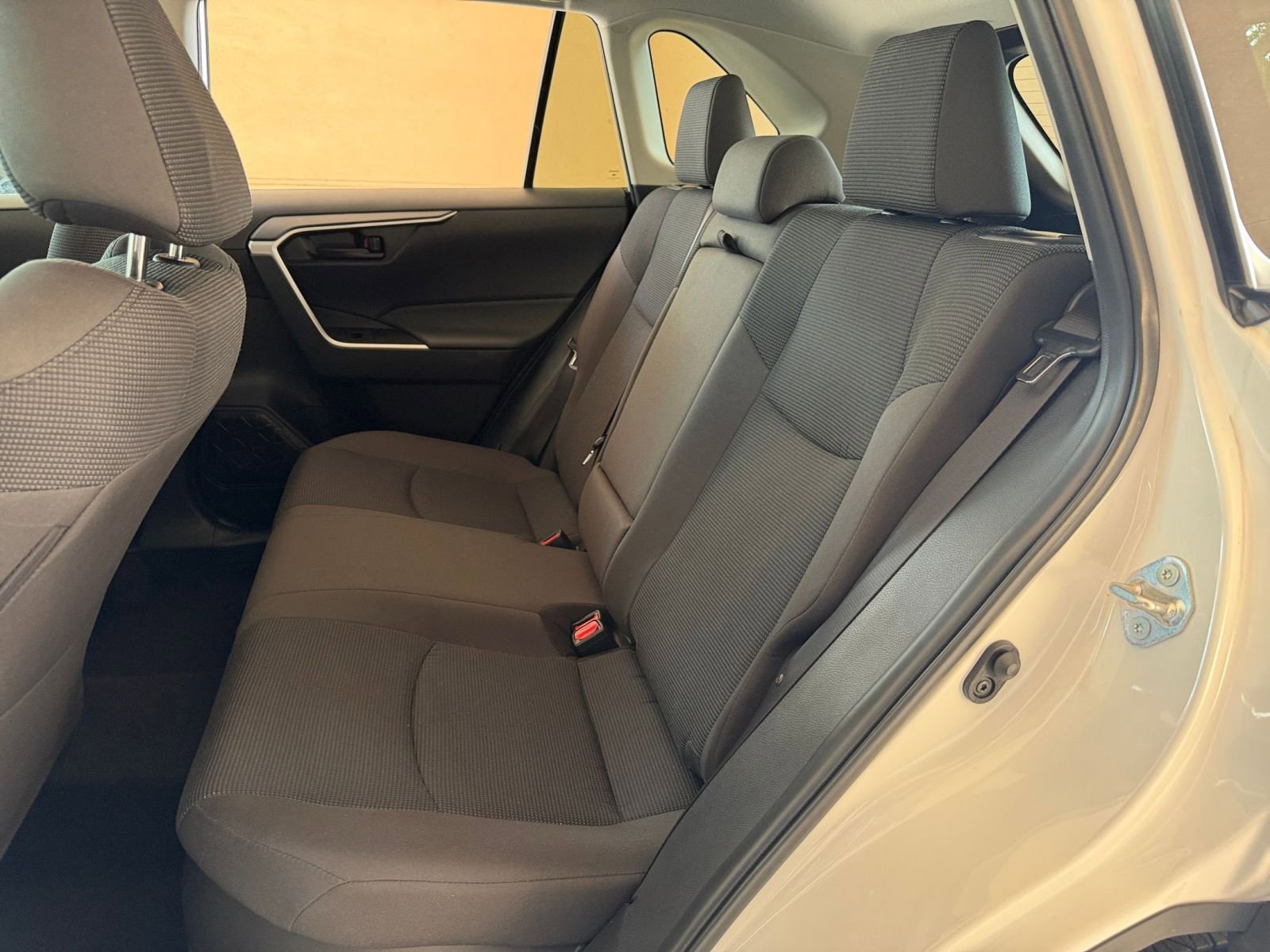 Thumbnail: 2025 Toyota RAV4 - 20