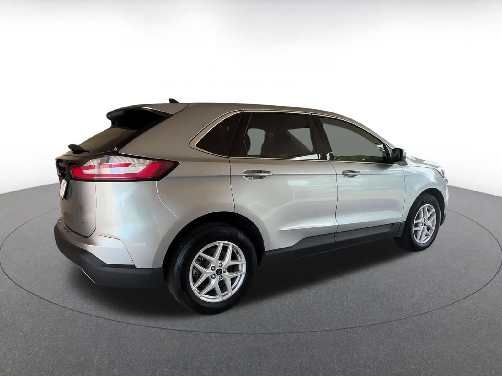 2023 Ford Edge SEL 12