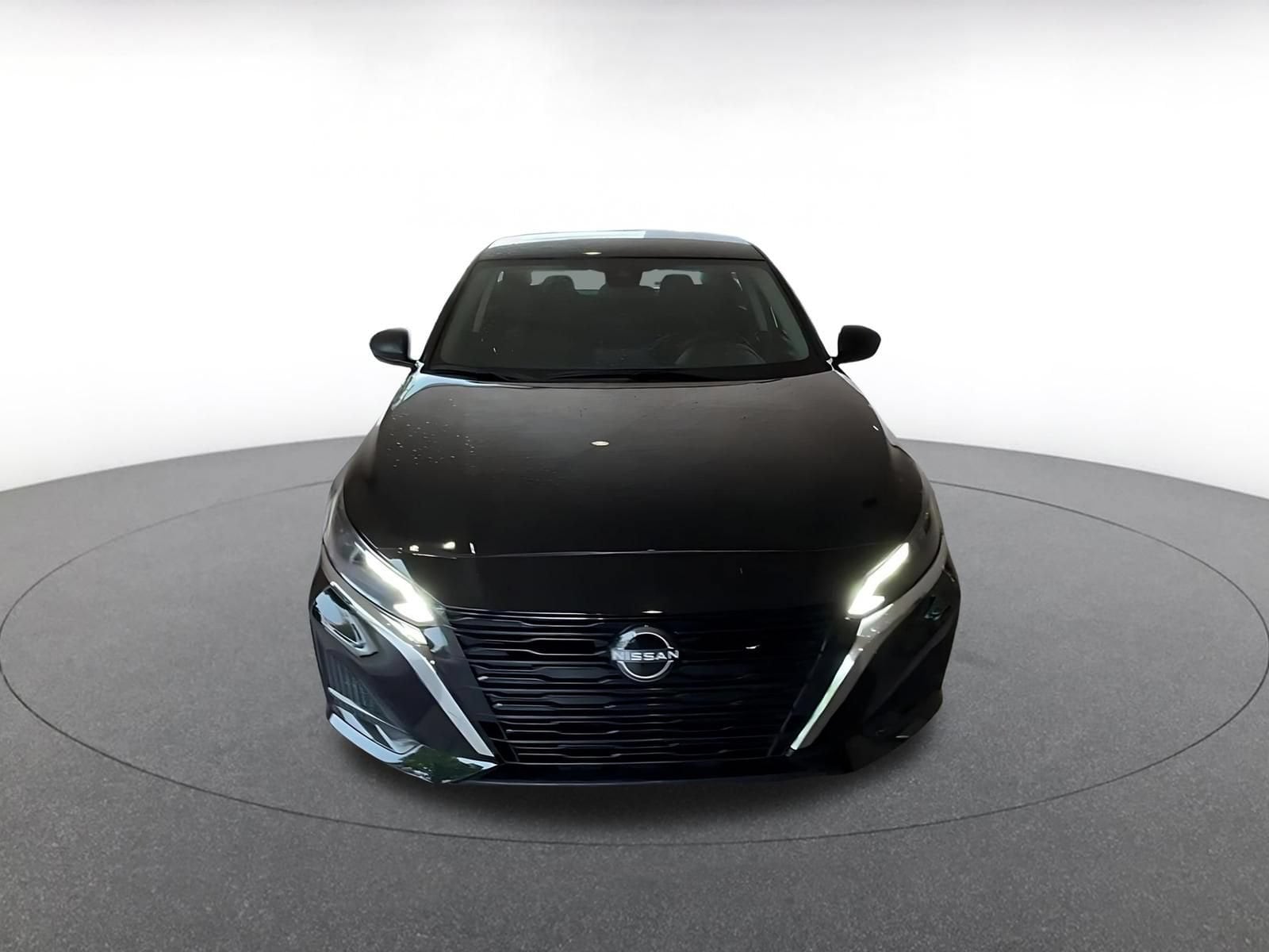 Thumbnail: 2025 Nissan Altima - 4