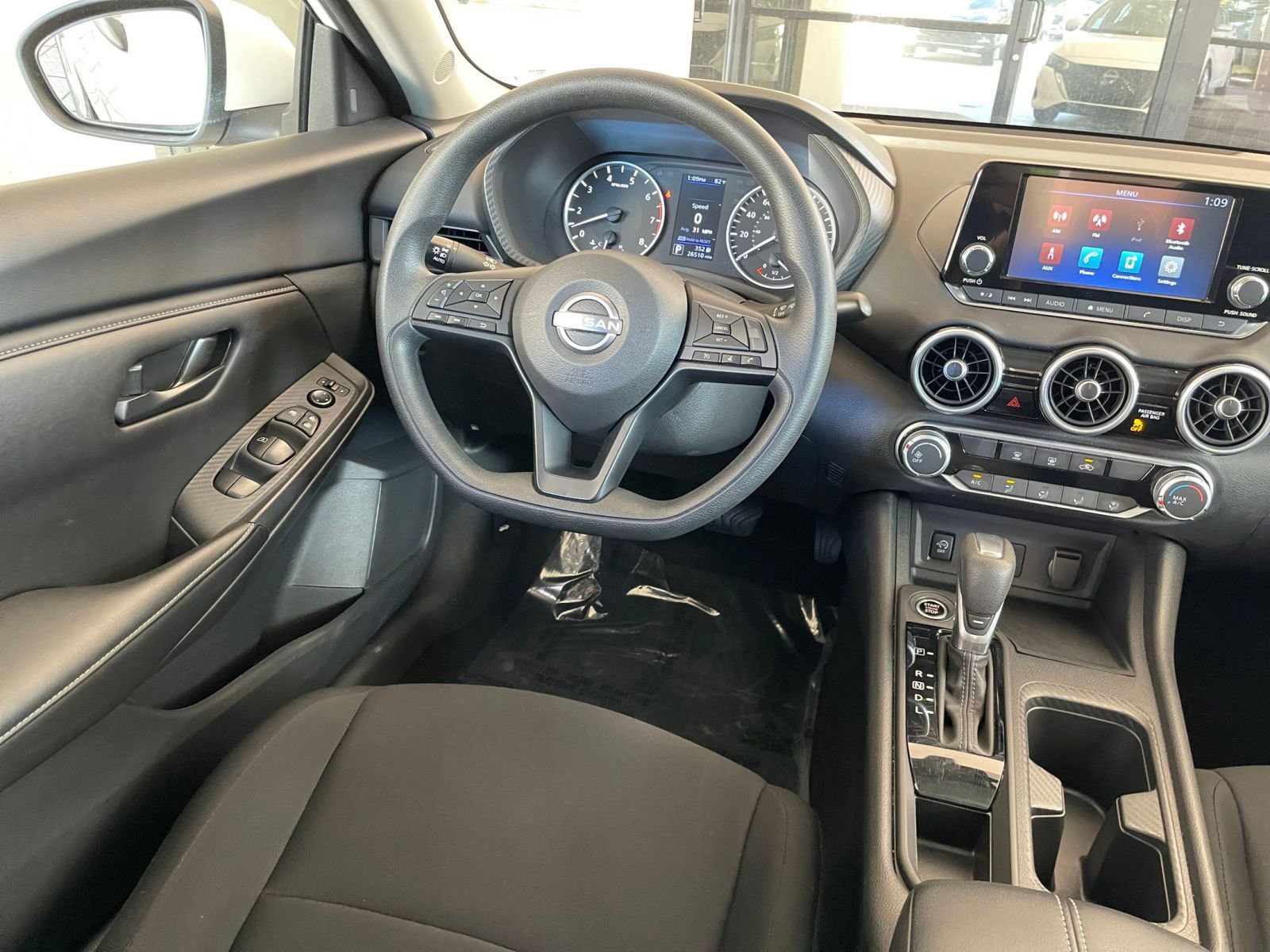 Thumbnail: 2025 Nissan Sentra - 32