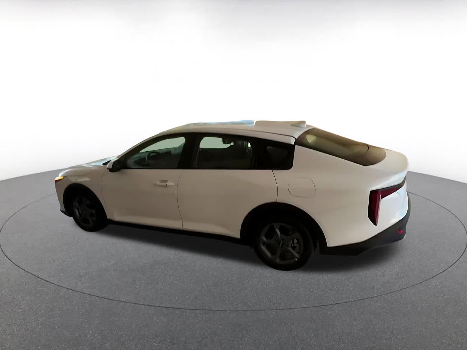 Thumbnail: 2025 Kia K4 - 8