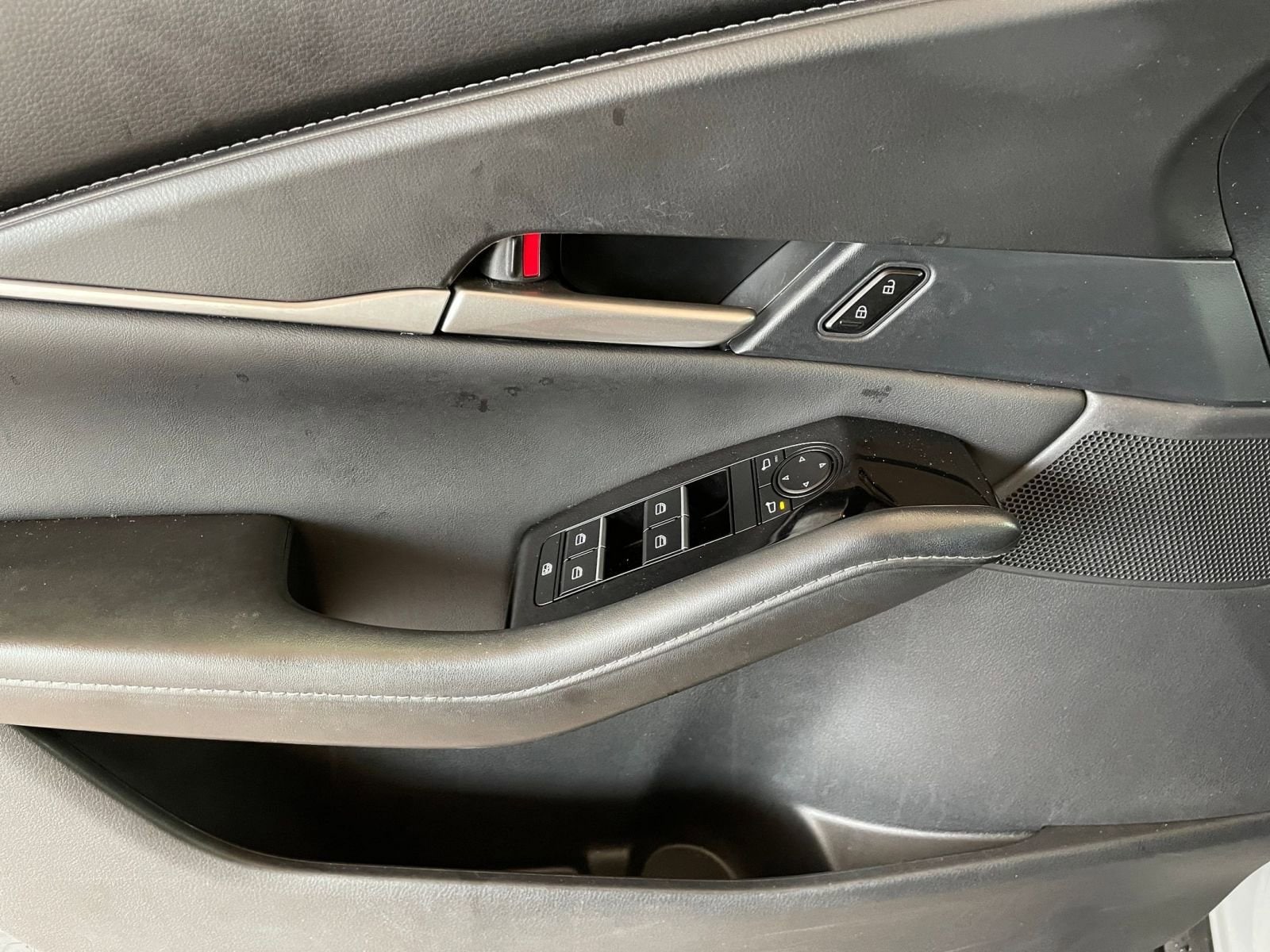 Thumbnail: 2025 Mazda CX-30 - 20