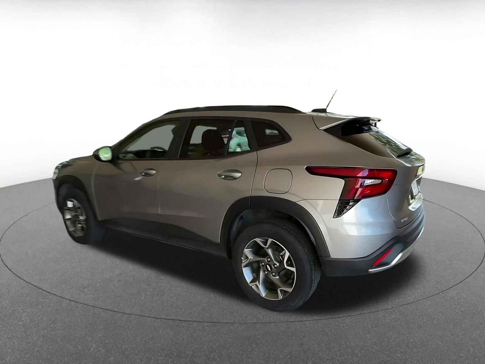 Thumbnail: 2025 Chevrolet Trax - 10