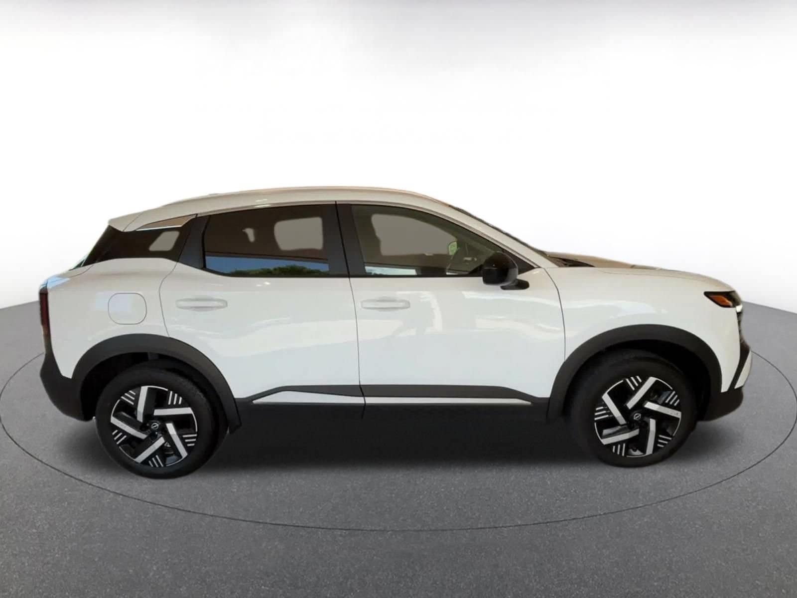 Thumbnail: 2026 Nissan Kicks - 15
