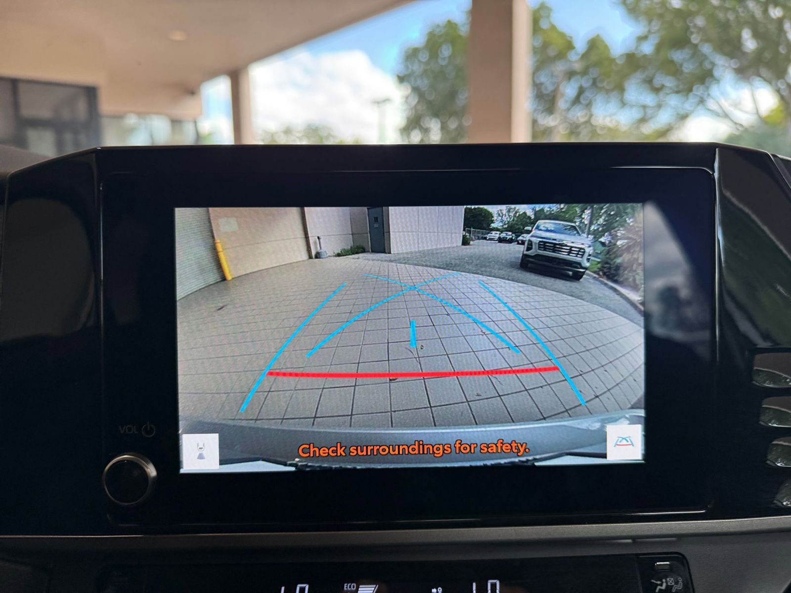 Thumbnail: 2025 Toyota Camry - 29