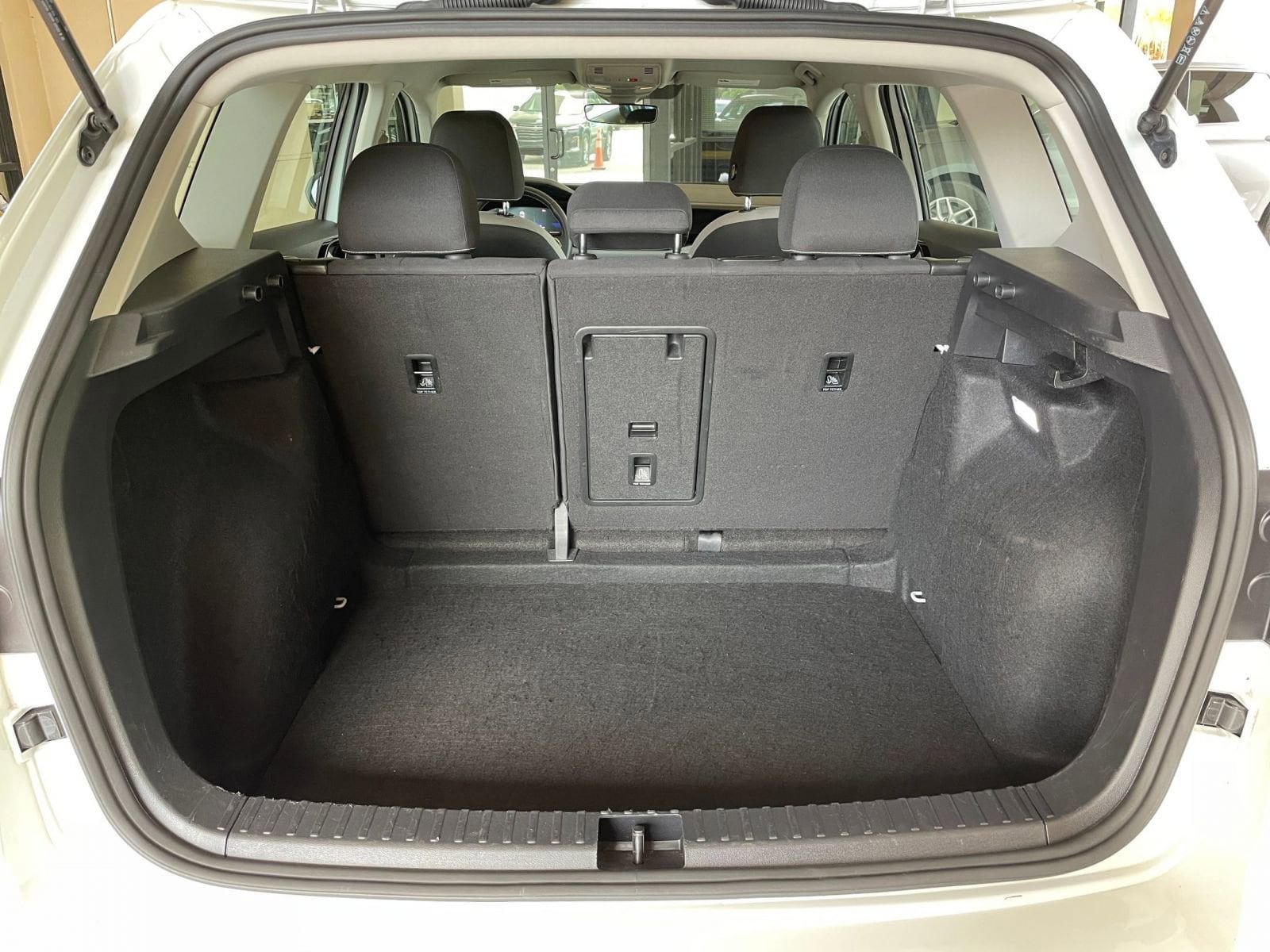 2024 Volkswagen Taos S 20