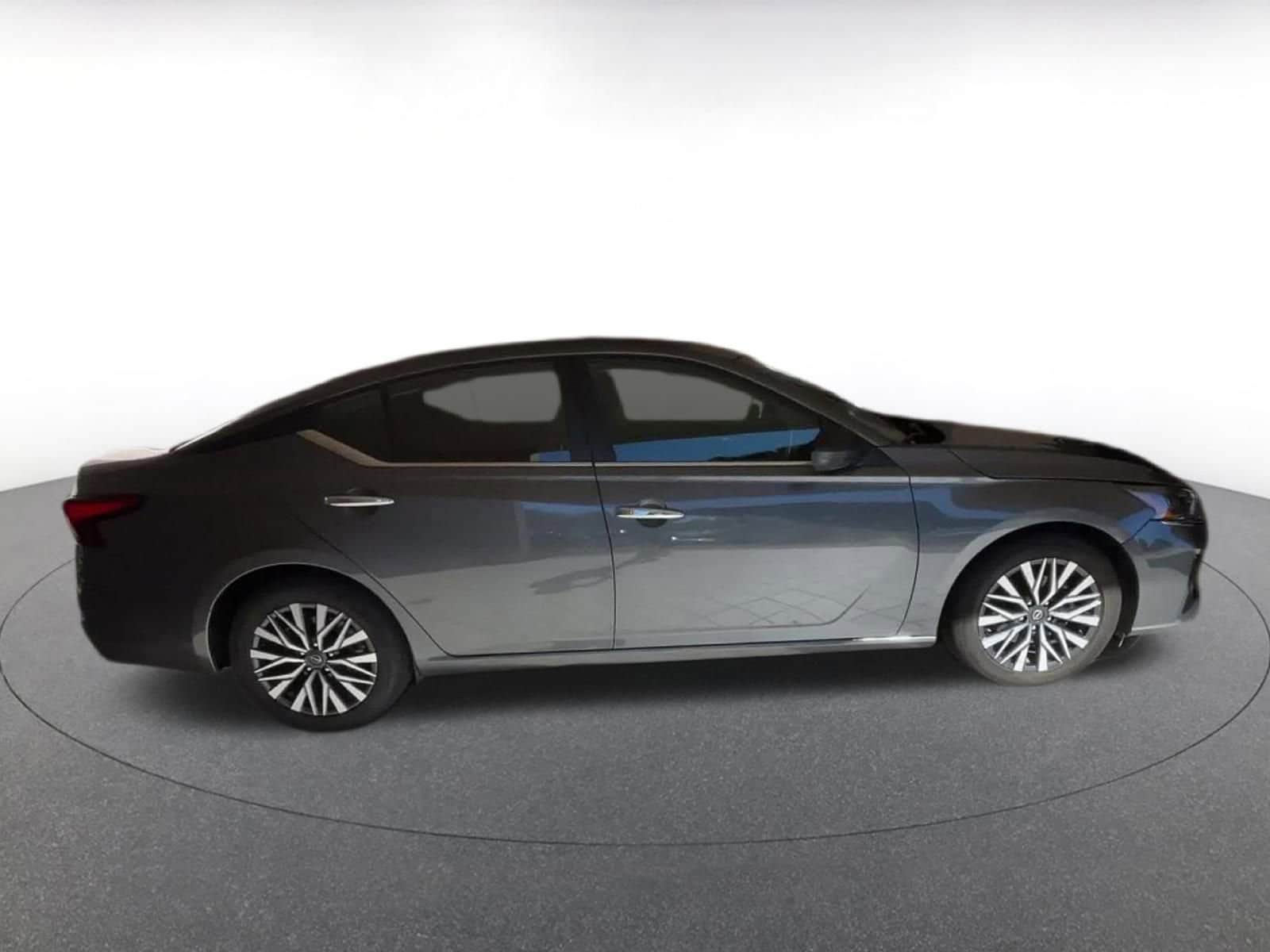 Thumbnail: 2025 Nissan Altima - 15
