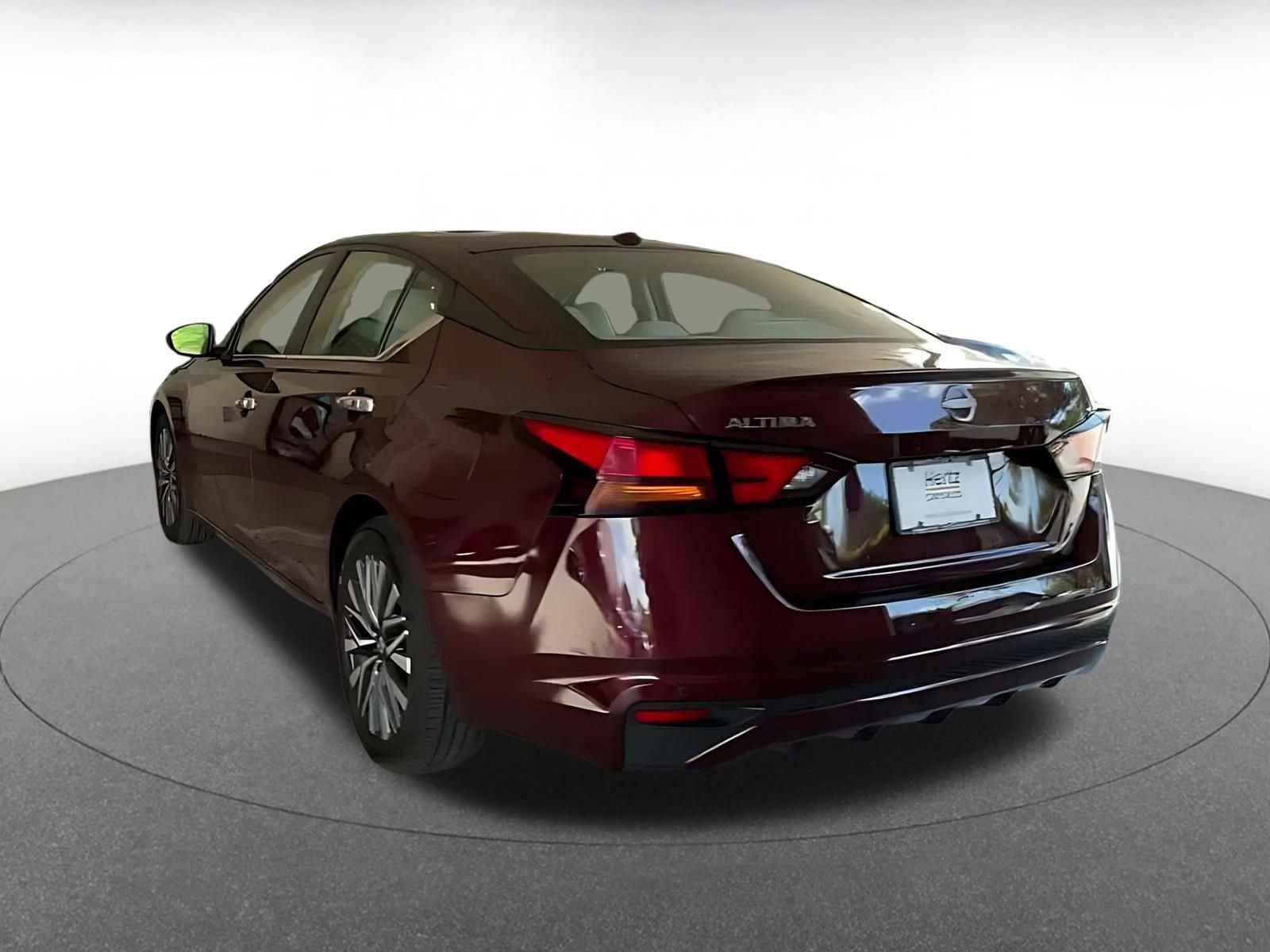 Thumbnail: 2025 Nissan Altima - 11
