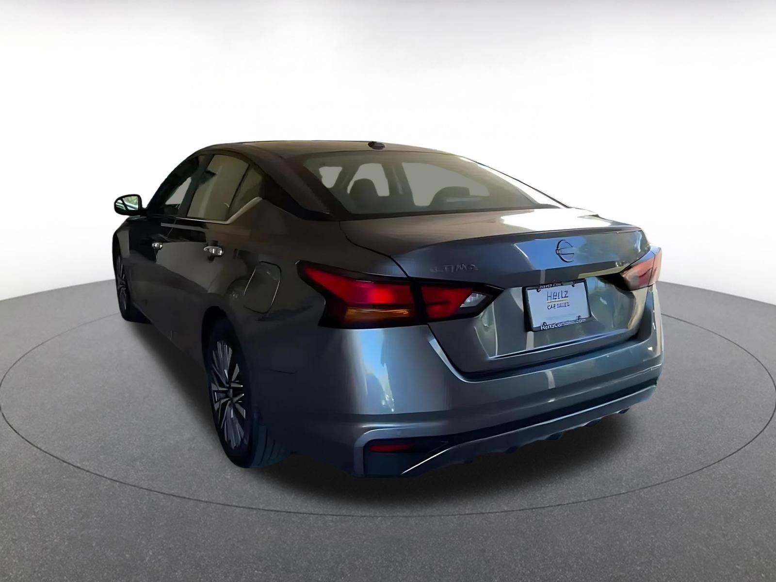 Thumbnail: 2025 Nissan Altima - 10