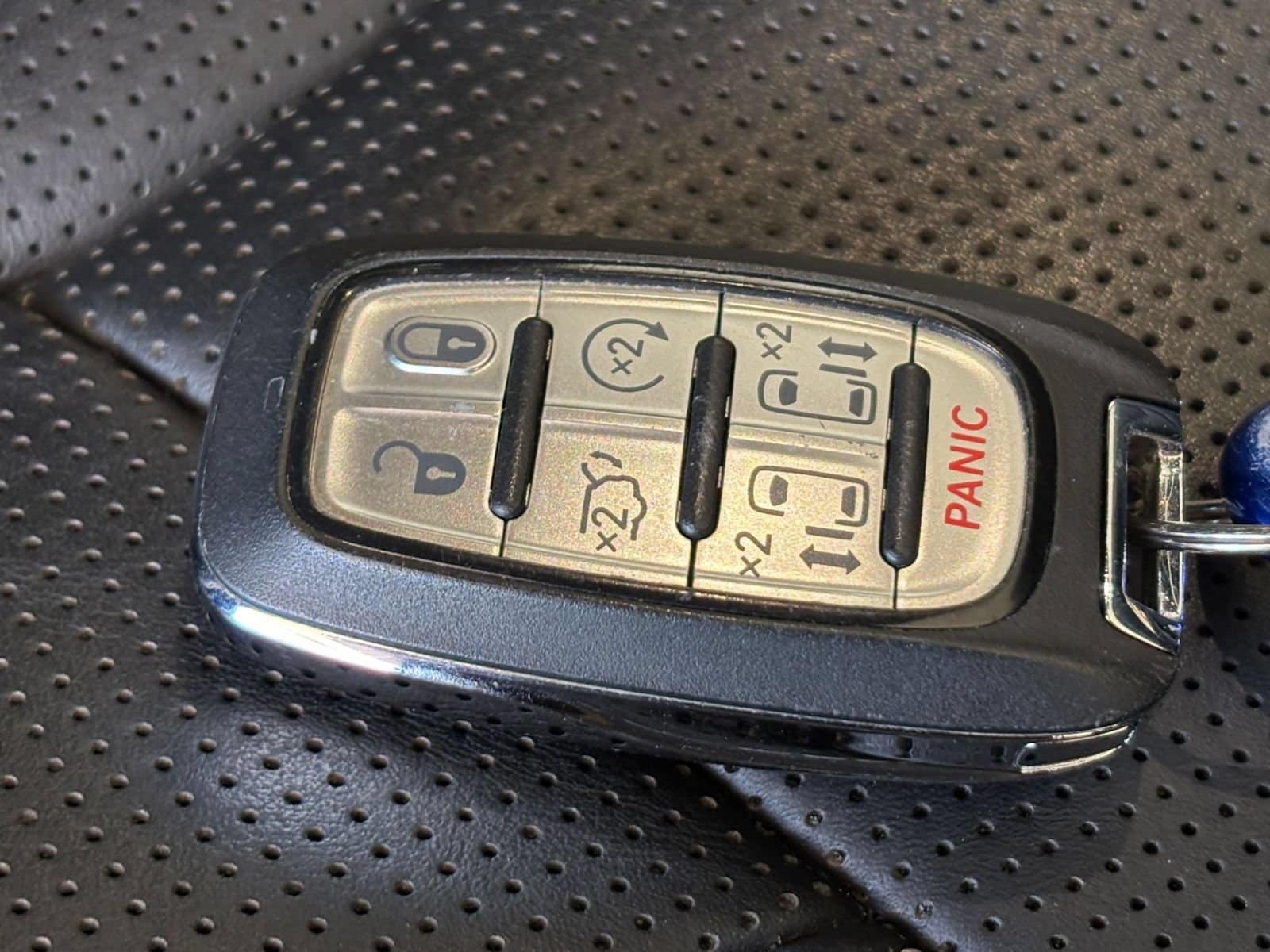 Thumbnail: 2025 Chrysler Pacifica - 22