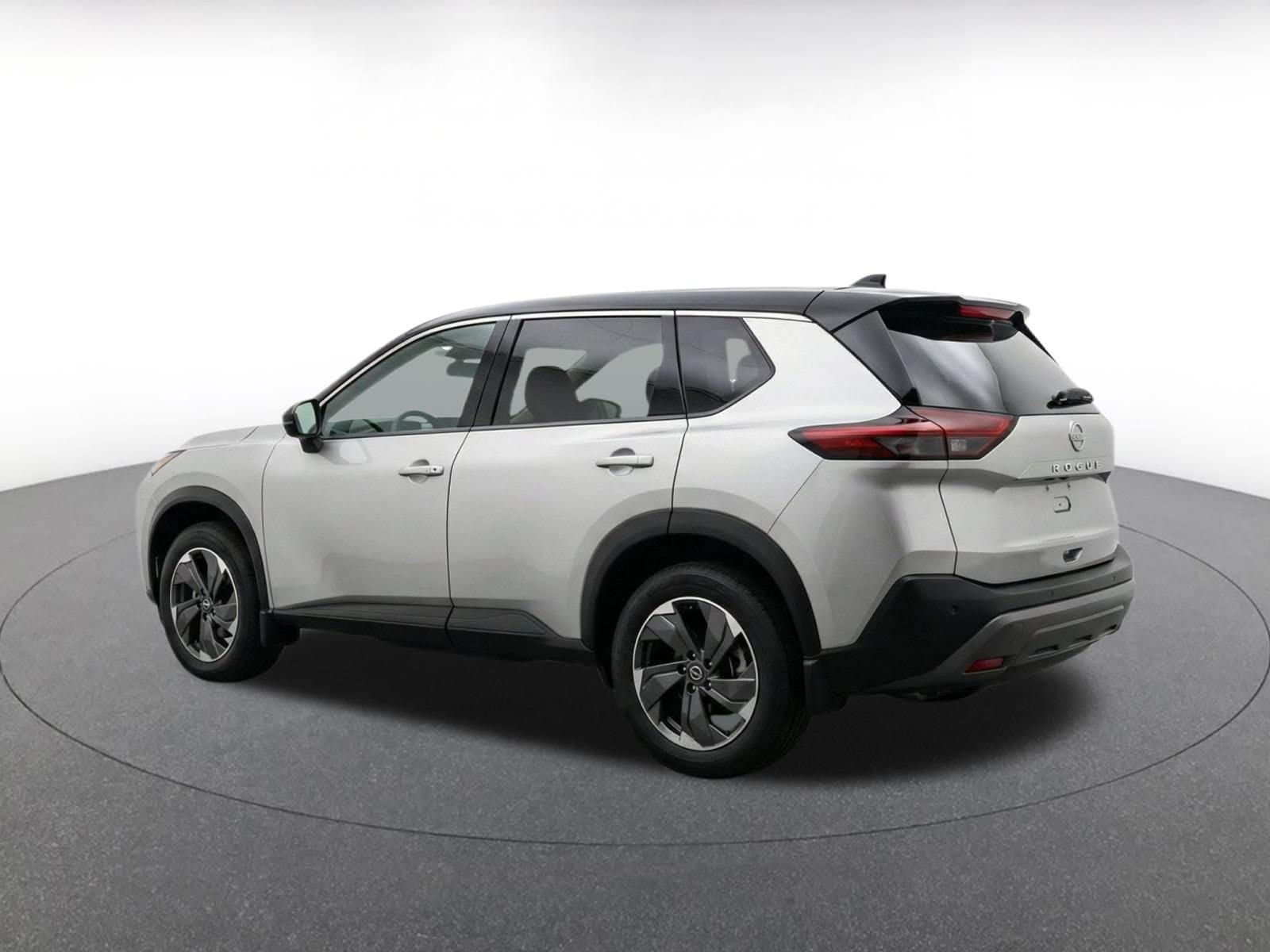 Thumbnail: 2025 Nissan Rogue - 11