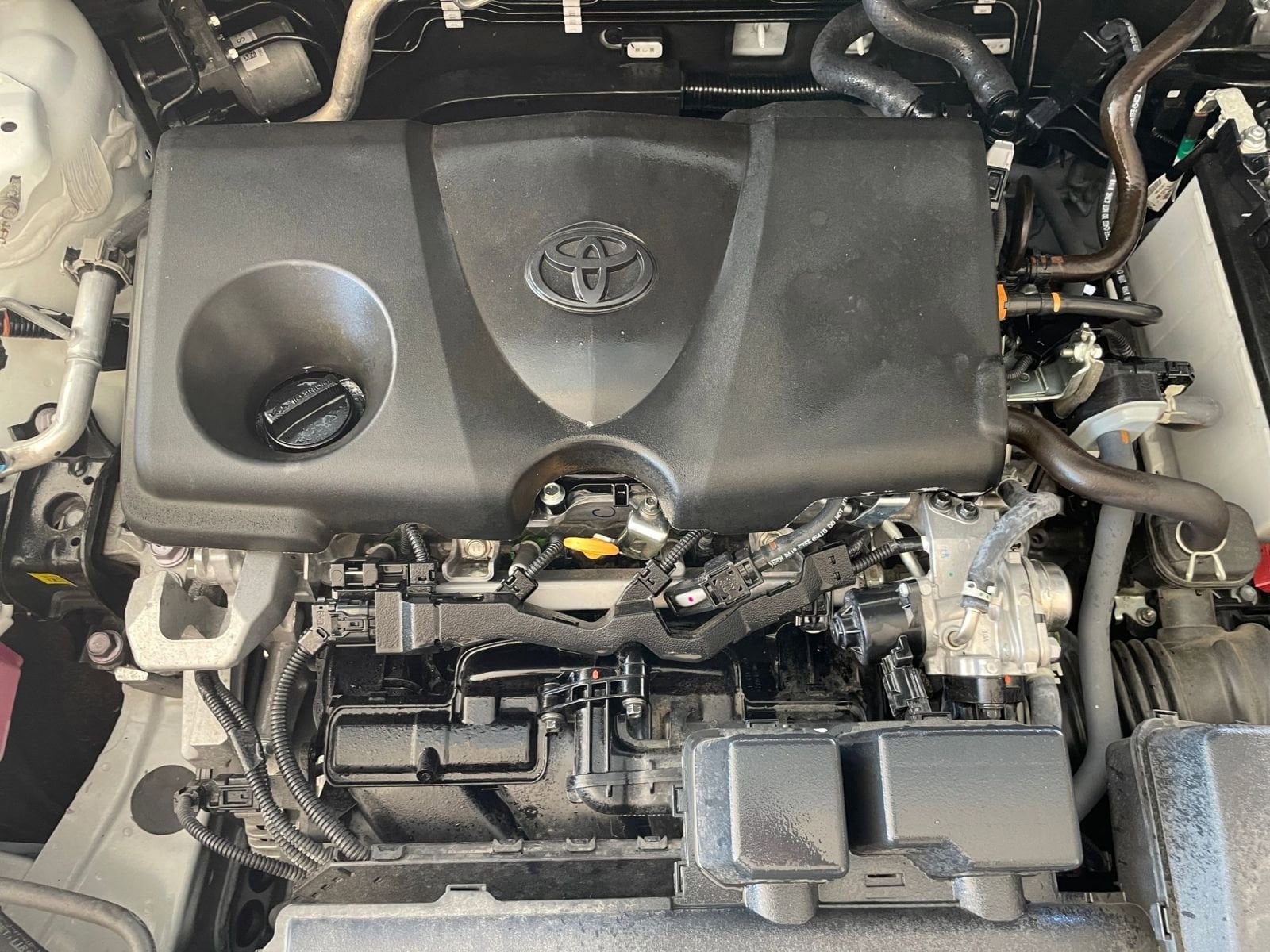 Thumbnail: 2025 Toyota RAV4 - 33