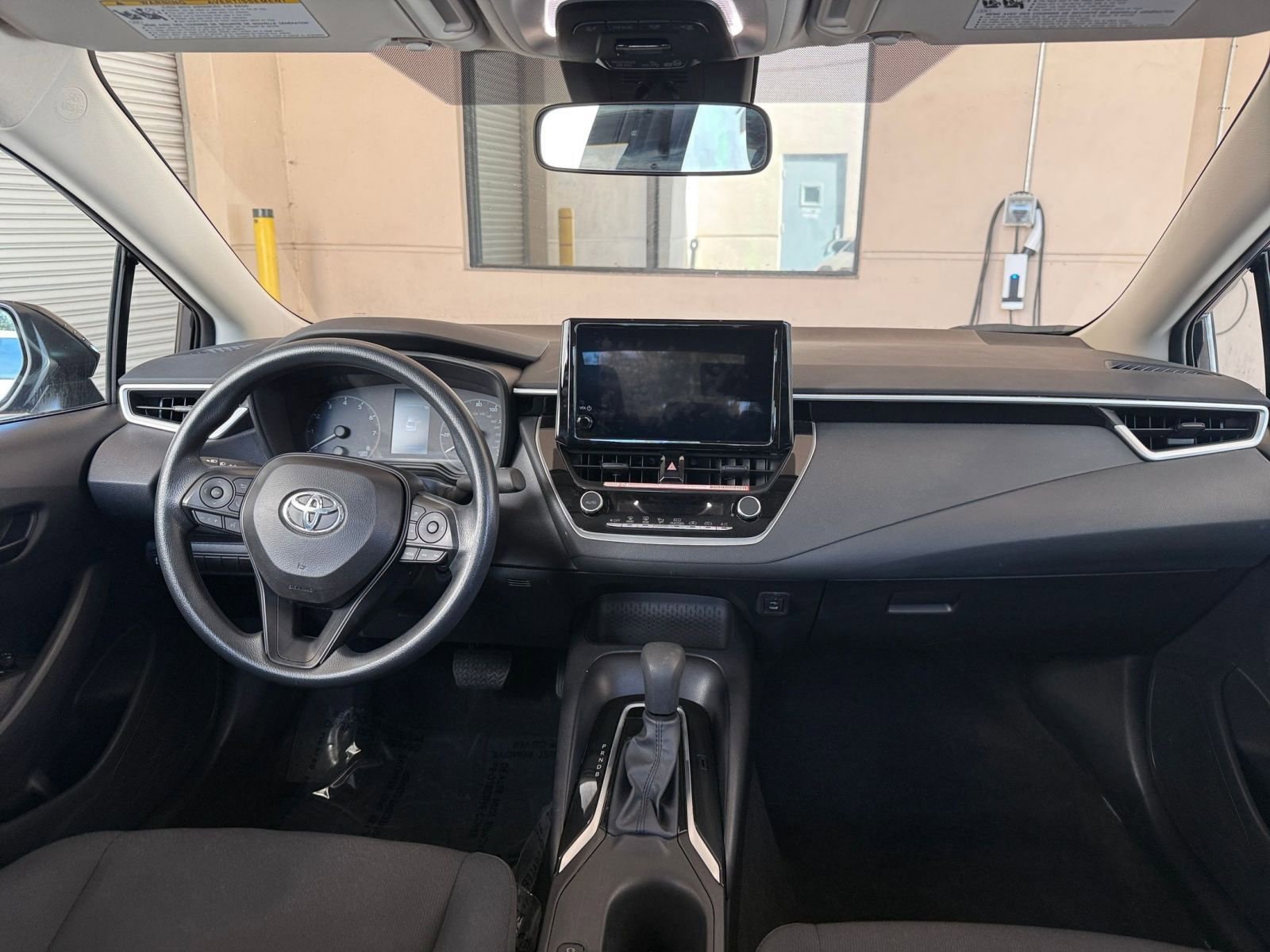 Thumbnail: 2025 Toyota Corolla - 27