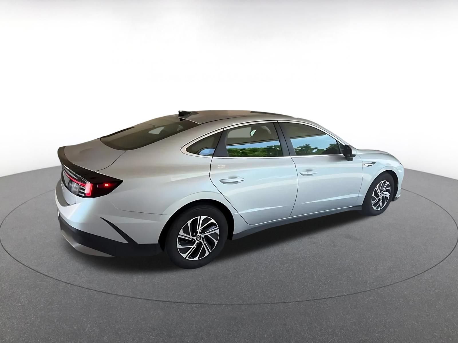 Thumbnail: 2026 Hyundai Sonata - 14