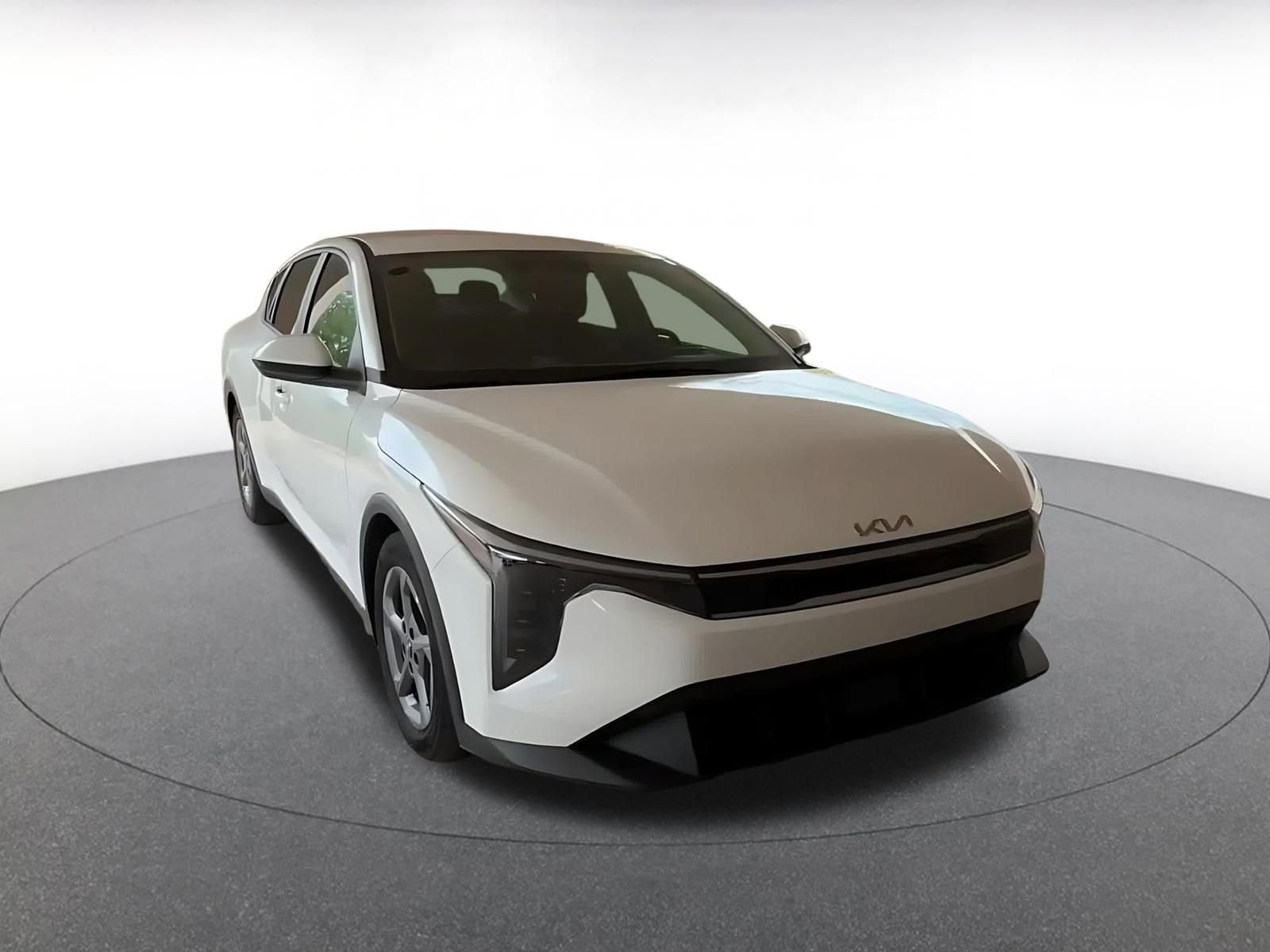 Thumbnail: 2025 Kia K4 - 3