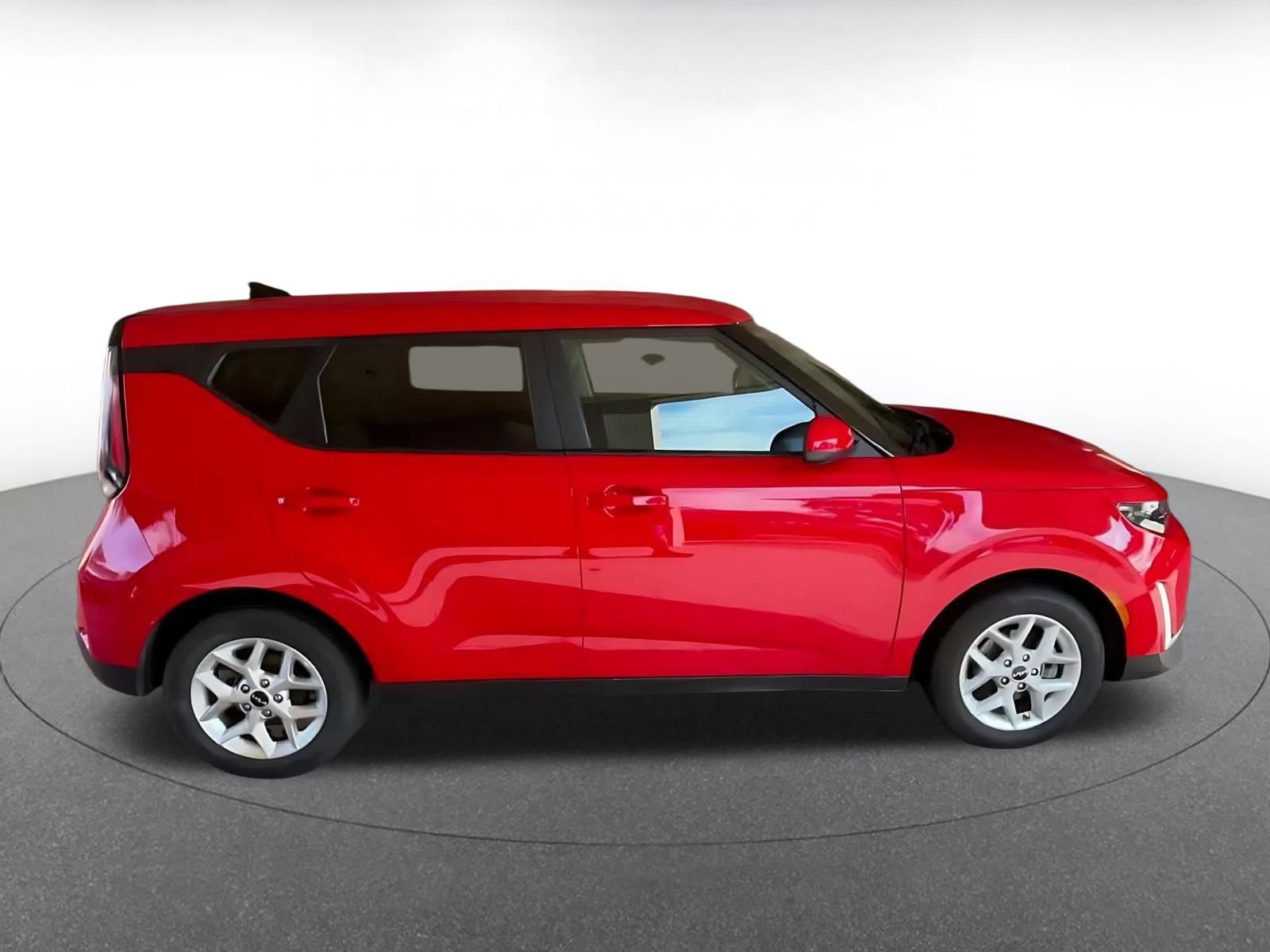 Thumbnail: 2025 Kia Soul - 16