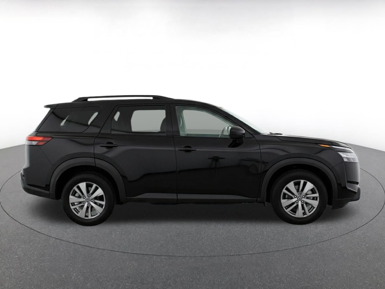 Thumbnail: 2025 Nissan Pathfinder - 14