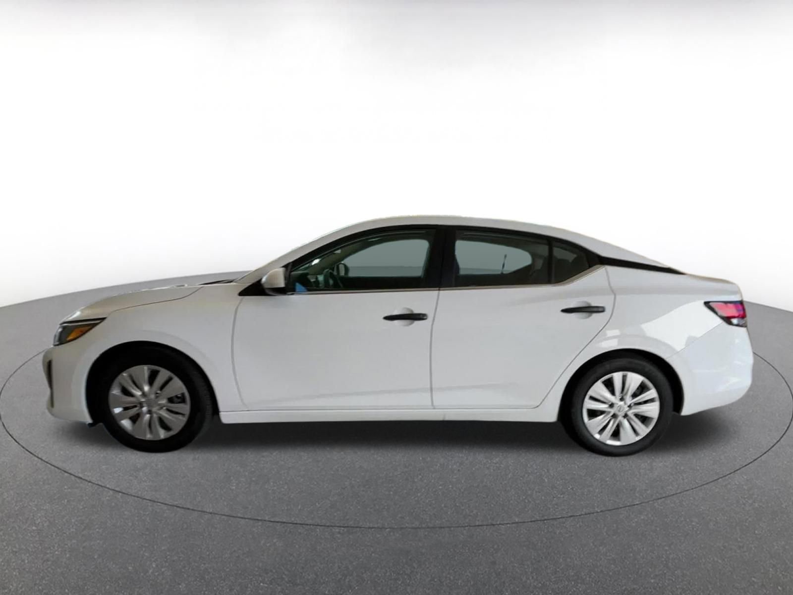 Thumbnail: 2025 Nissan Sentra - 9