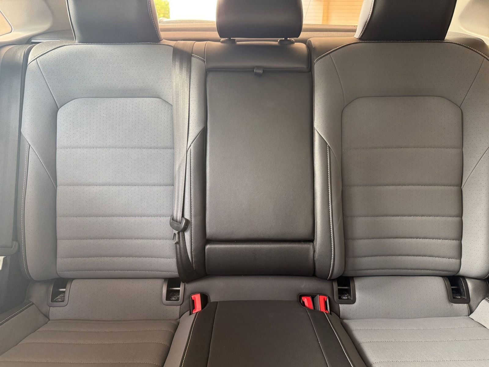 Thumbnail: 2025 Volkswagen Jetta - 32