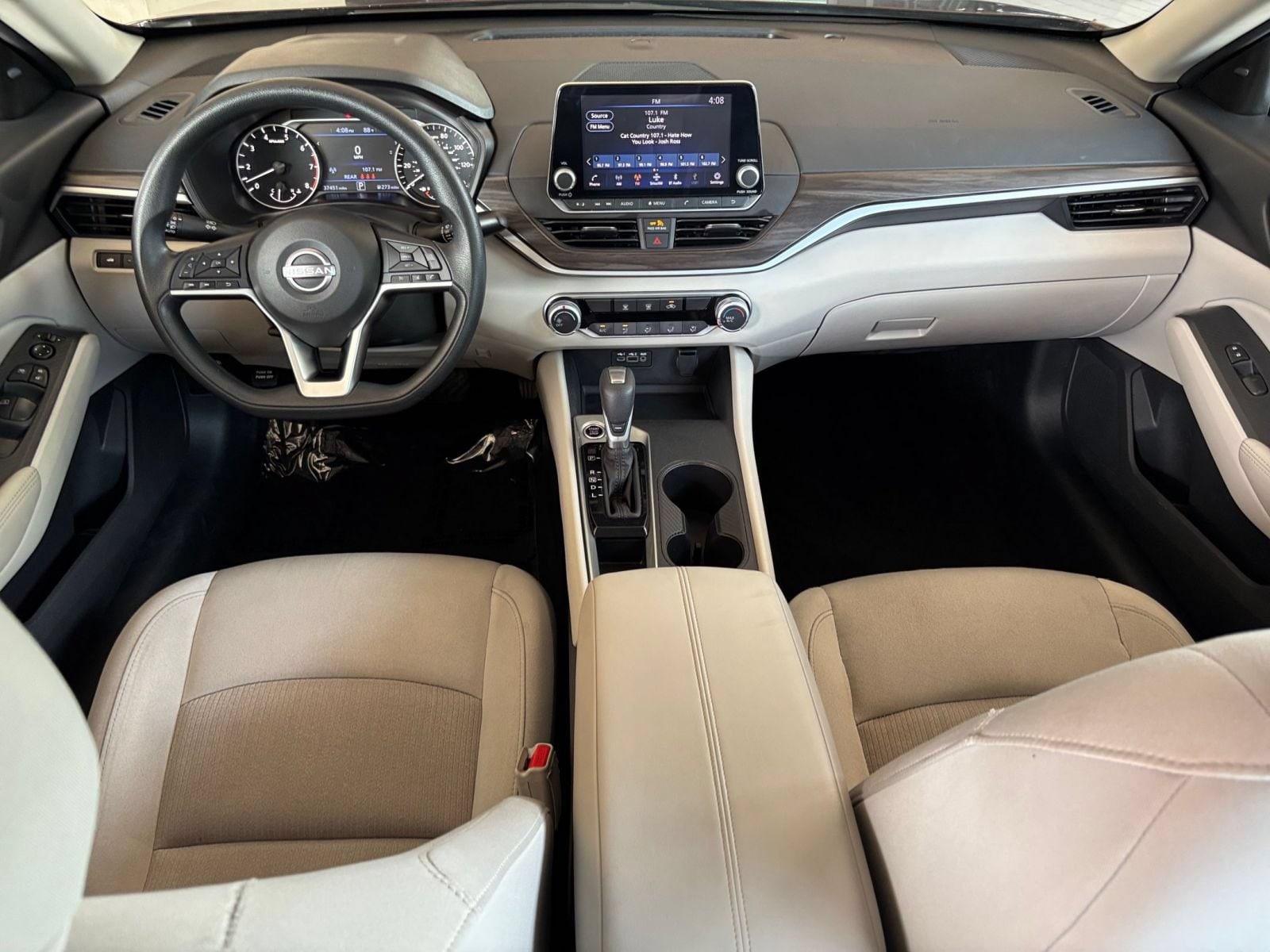 2025 Nissan Altima SV - Photo 33