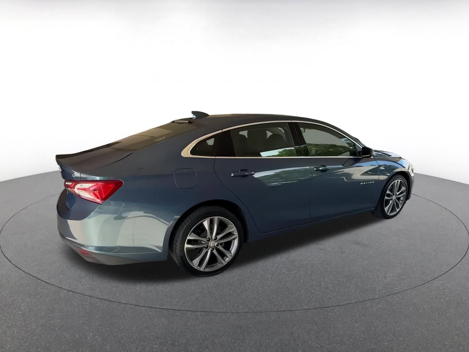 Thumbnail: 2024 Chevrolet Malibu - 14